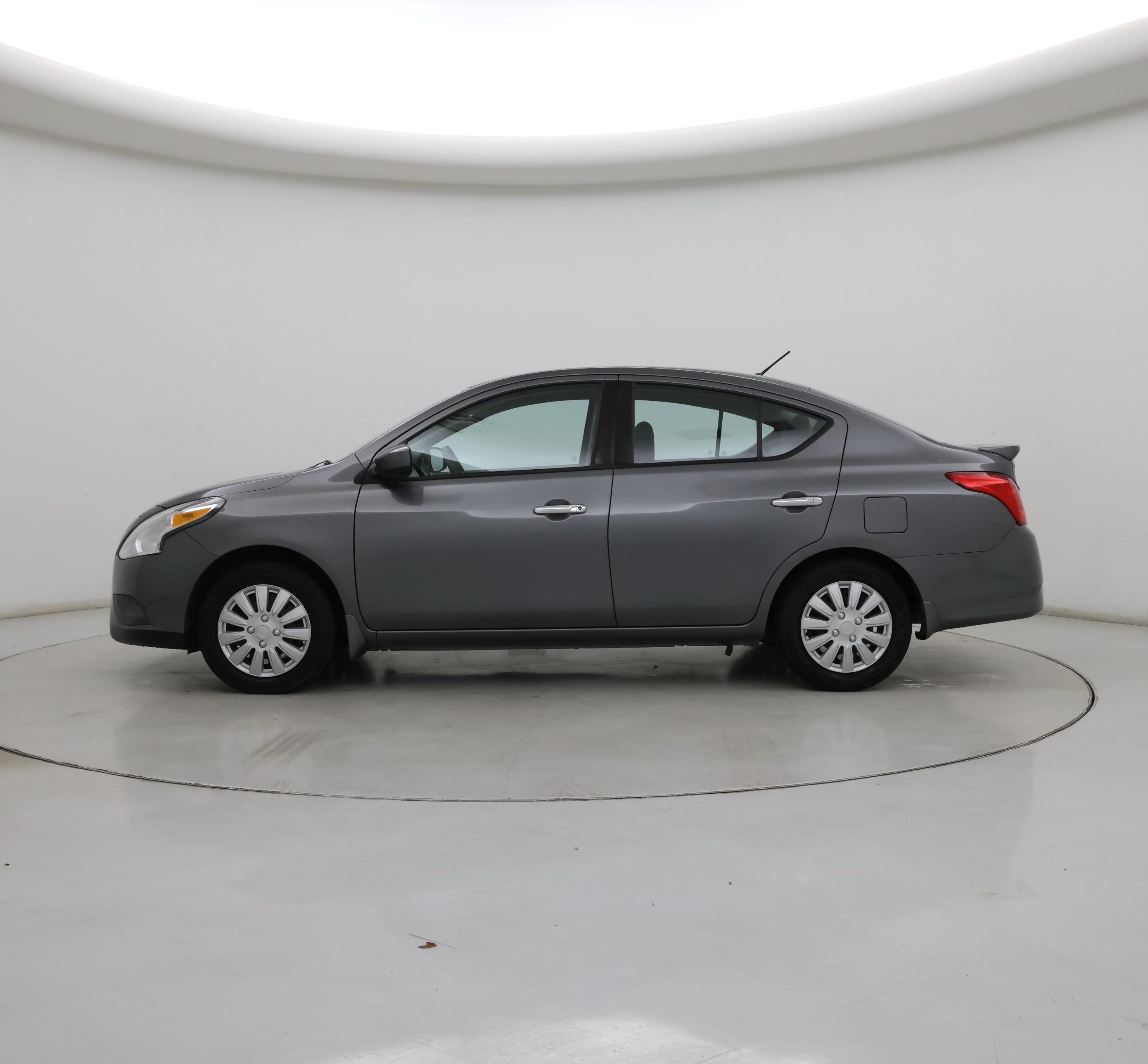 Thumbnail: 2017 Nissan Versa - 3