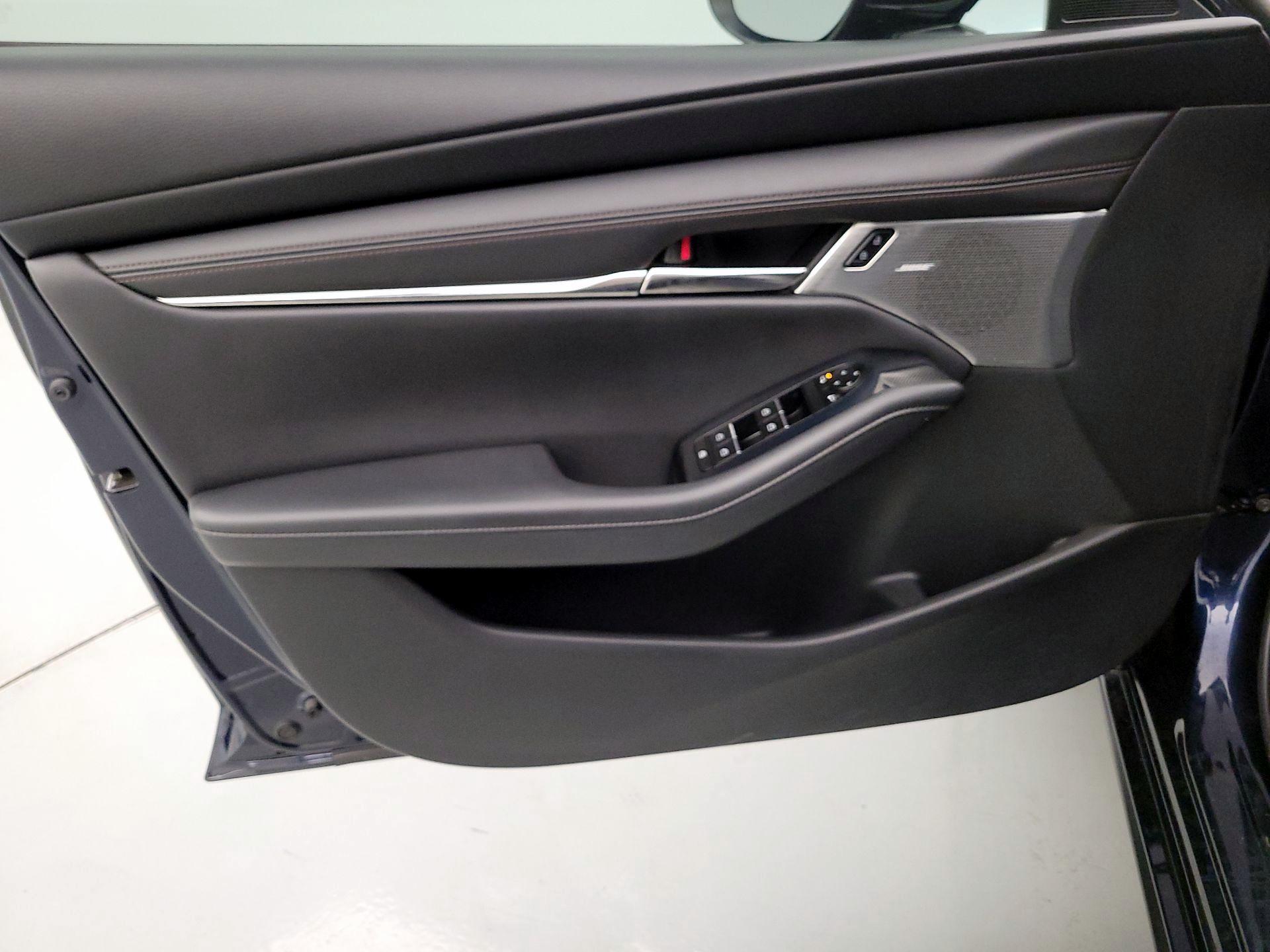 Thumbnail: 2020 Mazda Mazda3 - 12