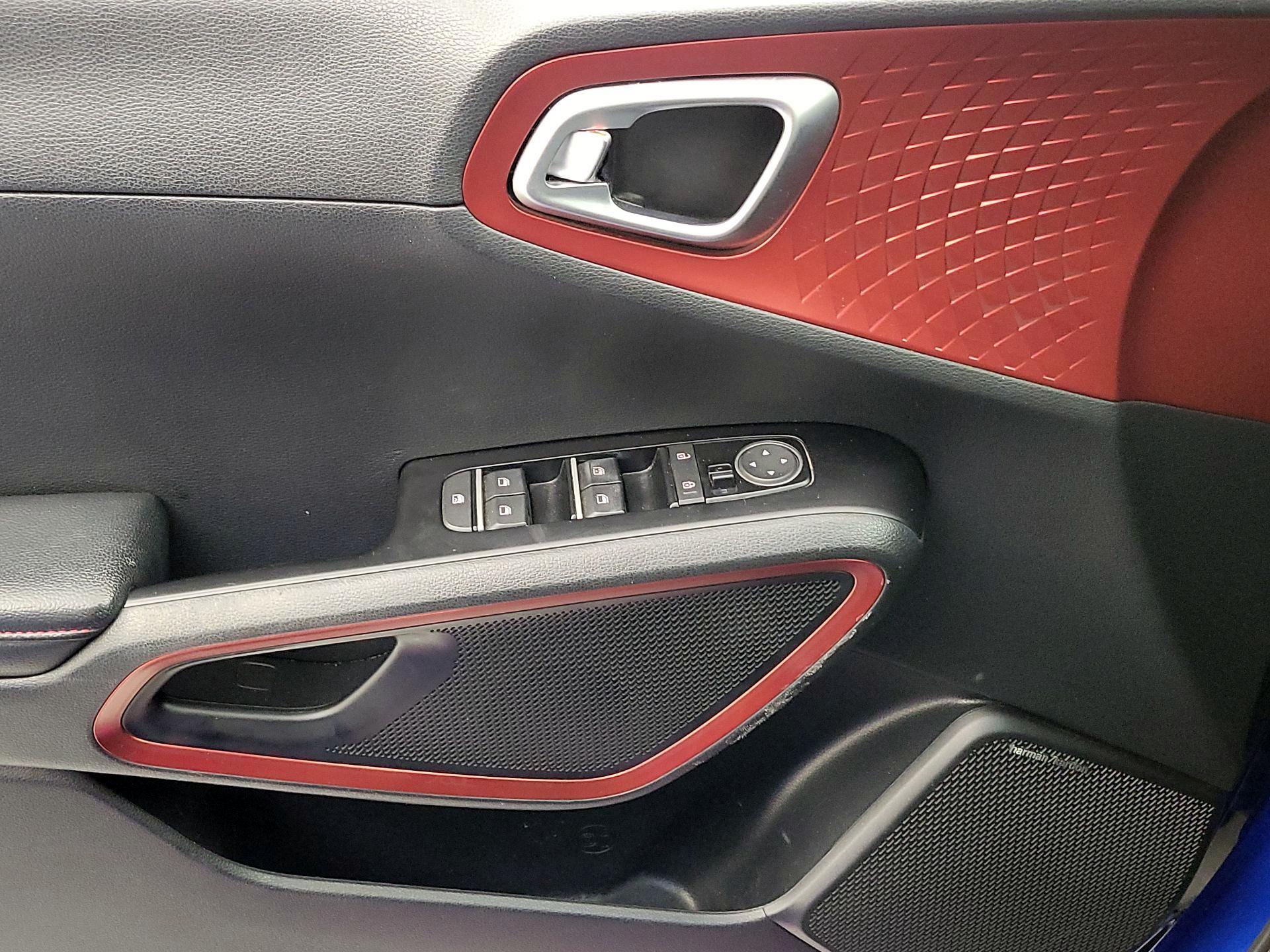 Thumbnail: 2020 Kia Soul - 12