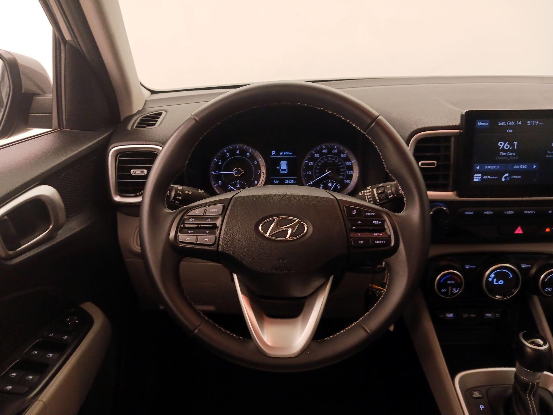 Thumbnail: 2022 Hyundai Venue - 10