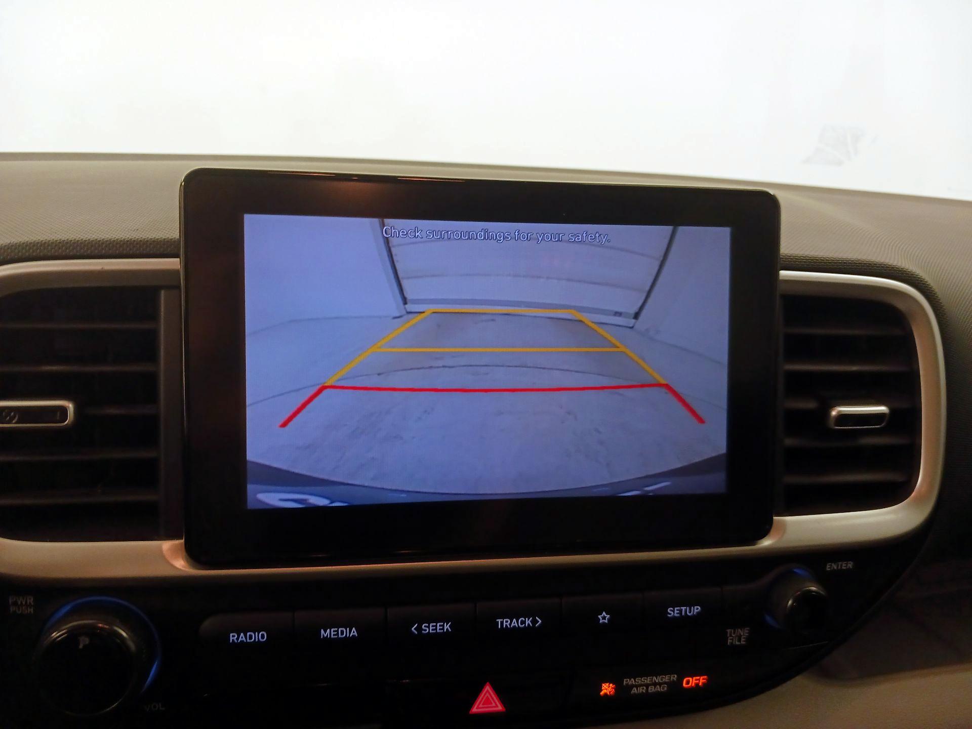 Thumbnail: 2022 Hyundai Venue - 14