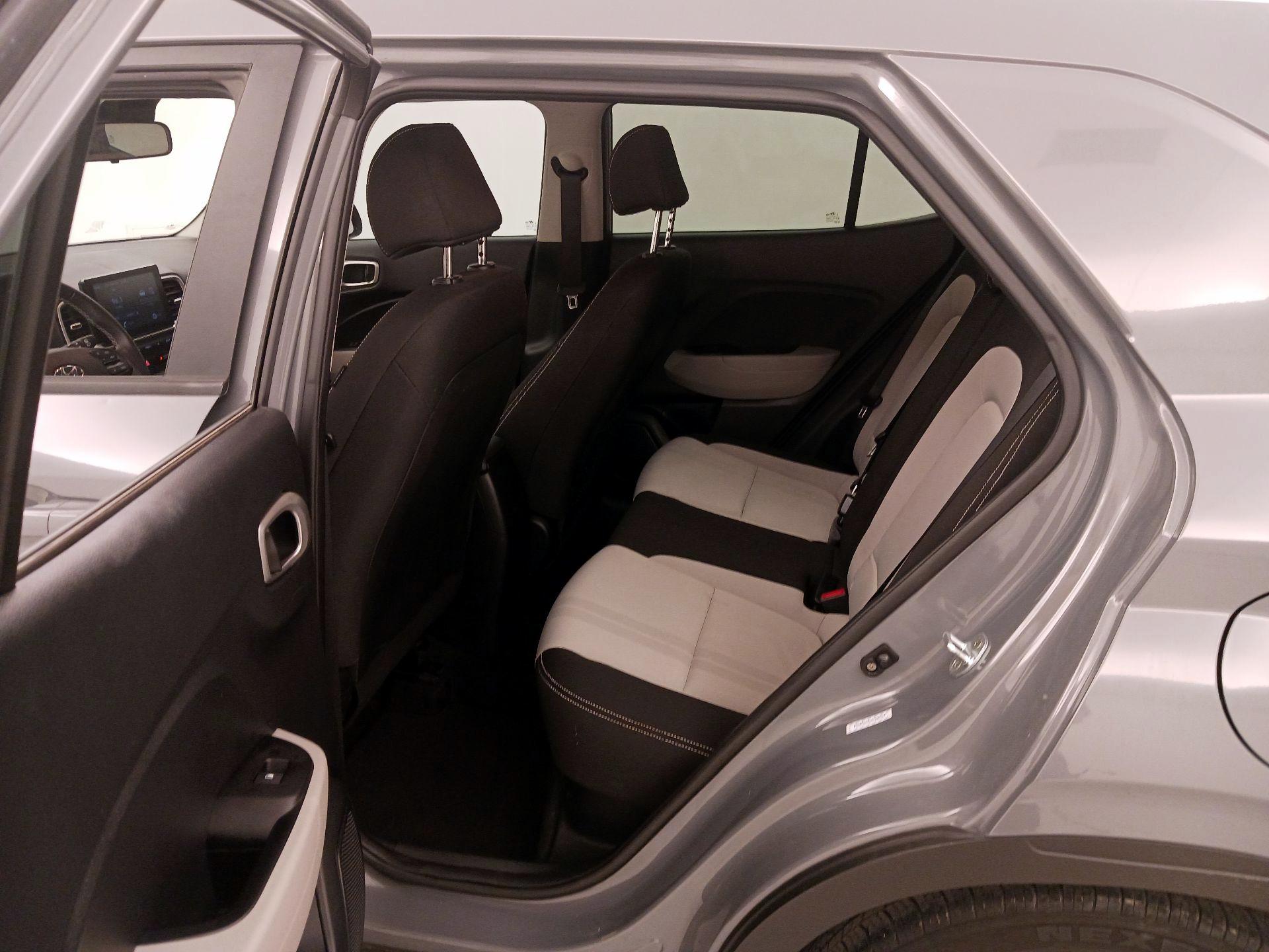 Thumbnail: 2022 Hyundai Venue - 20