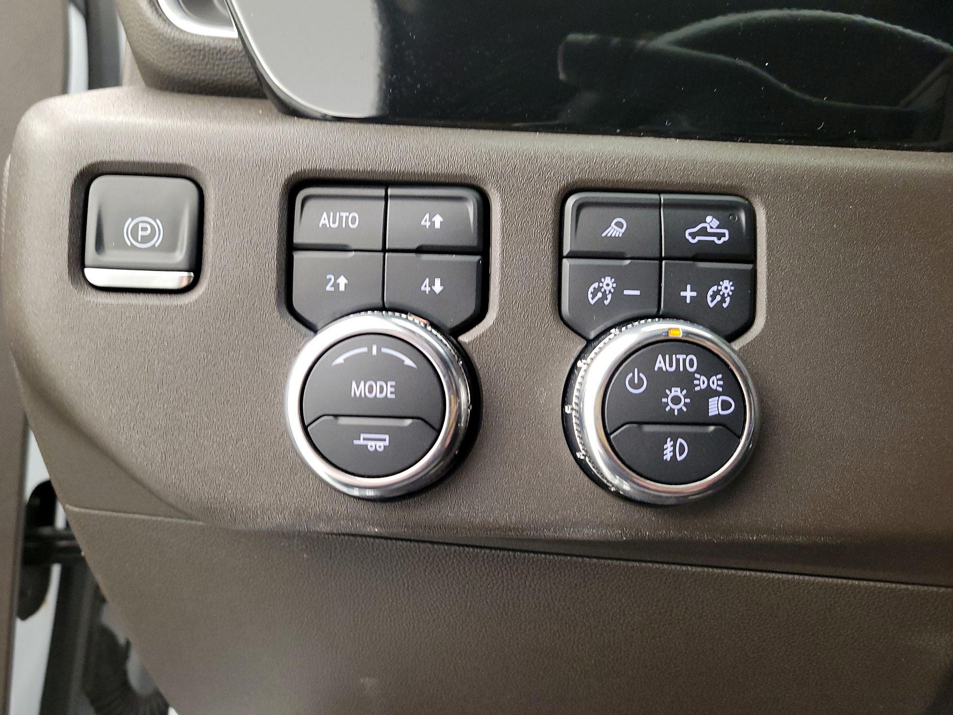 Thumbnail: 2024 GMC Sierra 1500 - 13