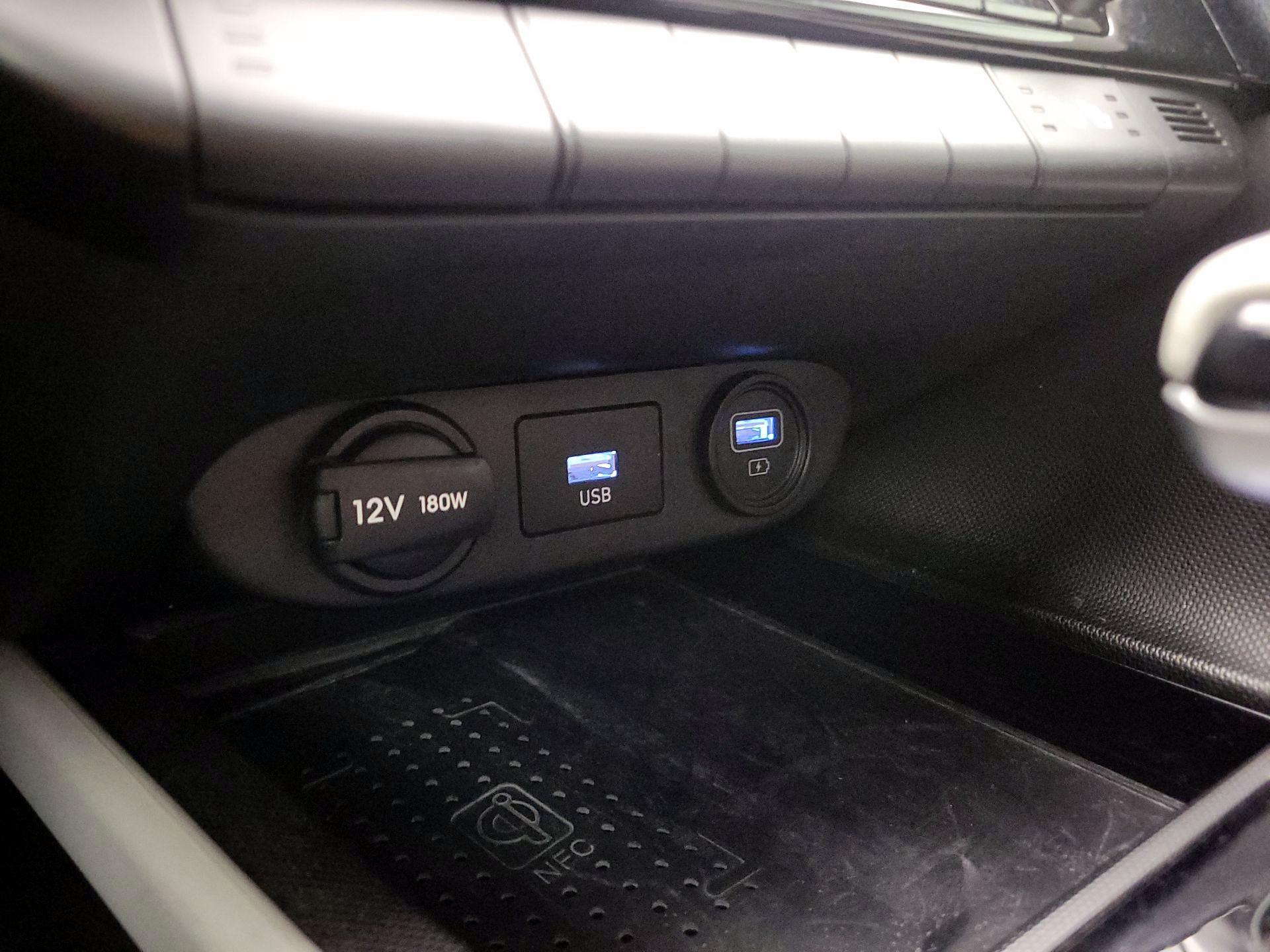 Thumbnail: 2022 Hyundai Elantra - 19