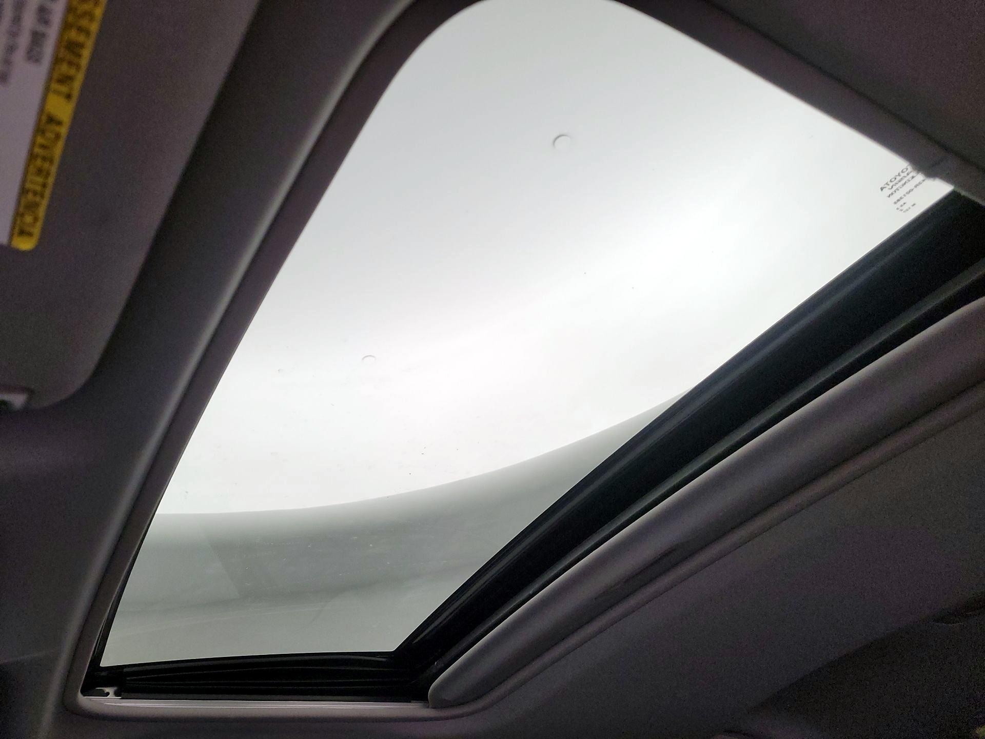 Thumbnail: 2023 Toyota Camry - 19