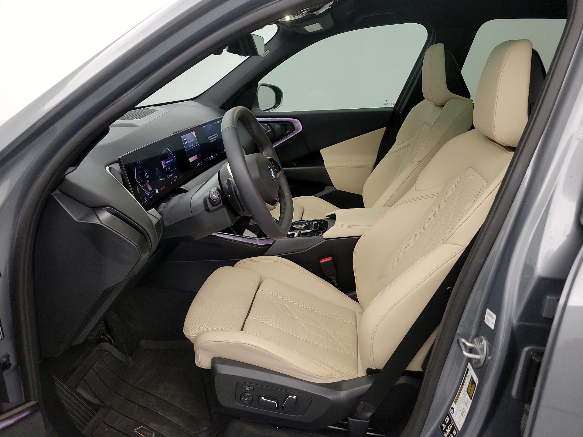 Thumbnail: 2025 BMW X3 - 11