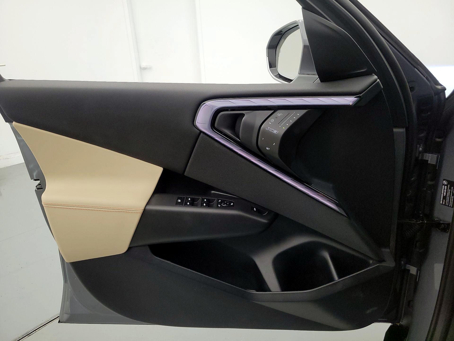 Thumbnail: 2025 BMW X3 - 12