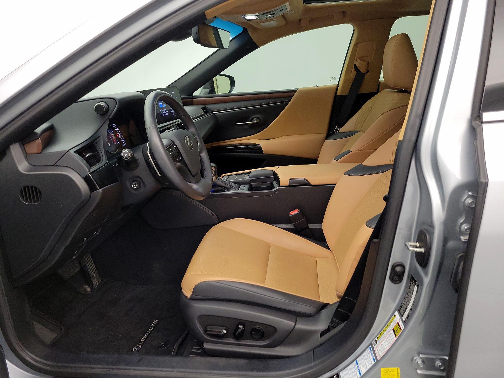 Thumbnail: 2022 Lexus ES - 11