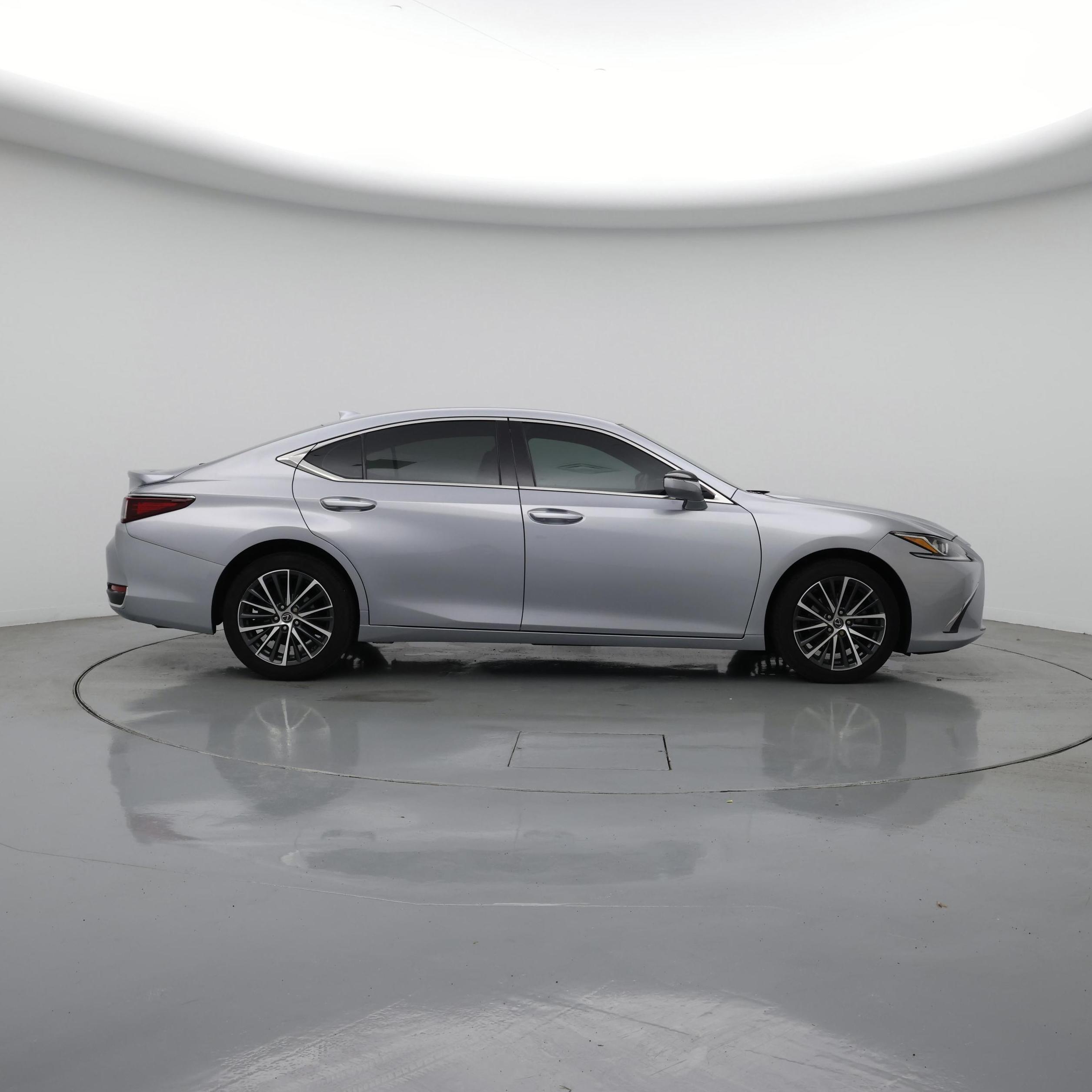Thumbnail: 2022 Lexus ES - 7