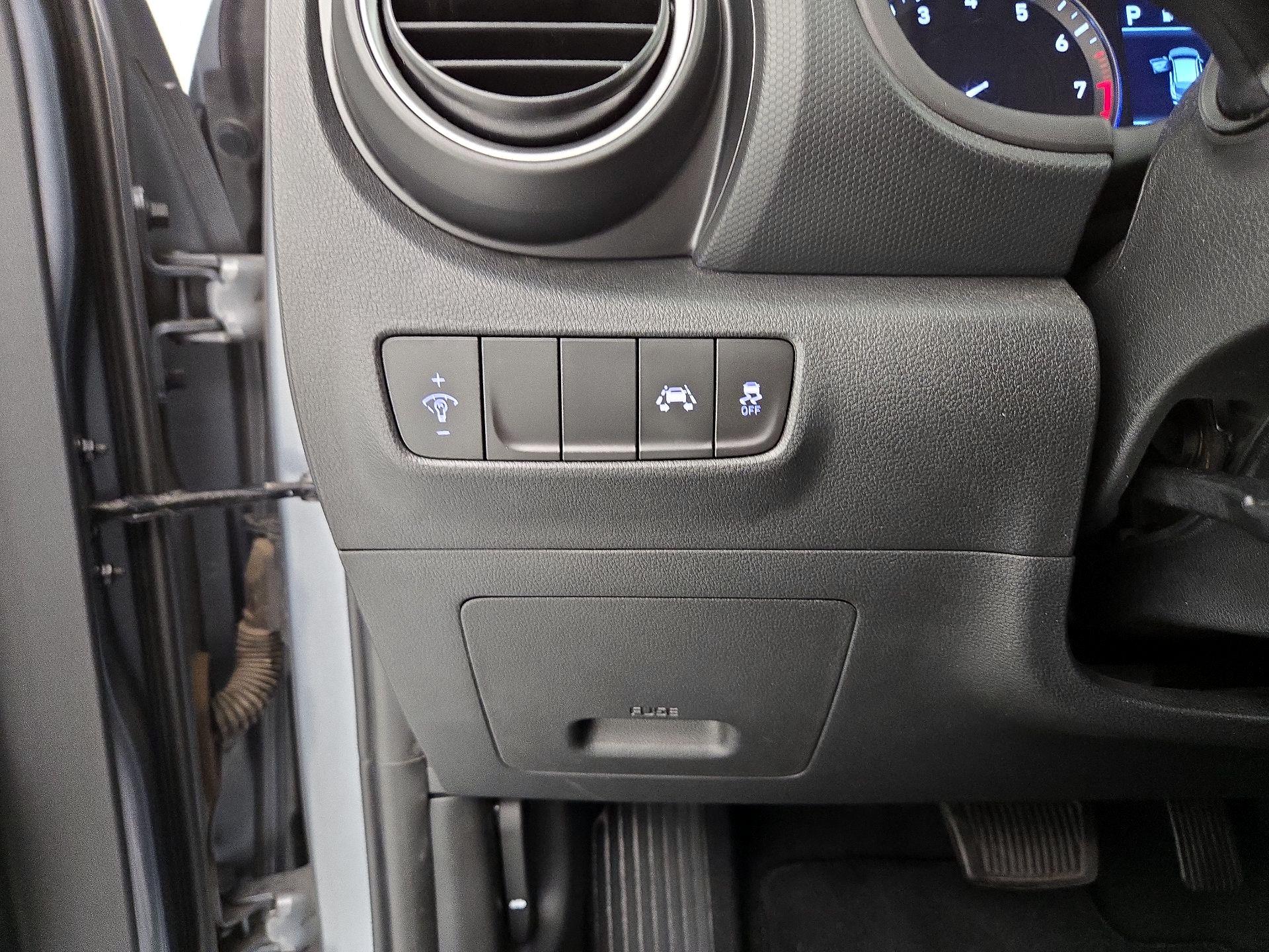 Thumbnail: 2020 Hyundai Kona - 13