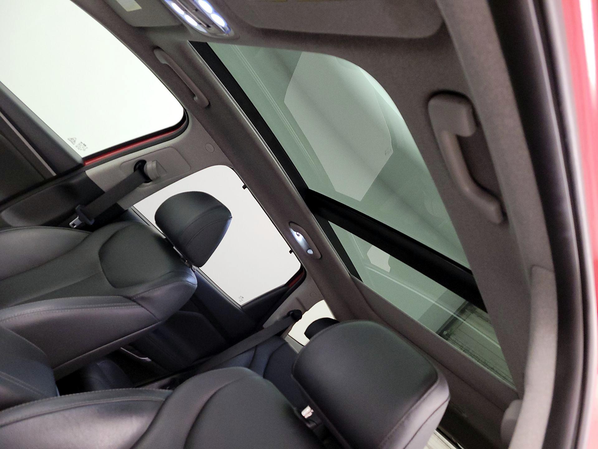 Thumbnail: 2020 Hyundai Santa Fe - 19