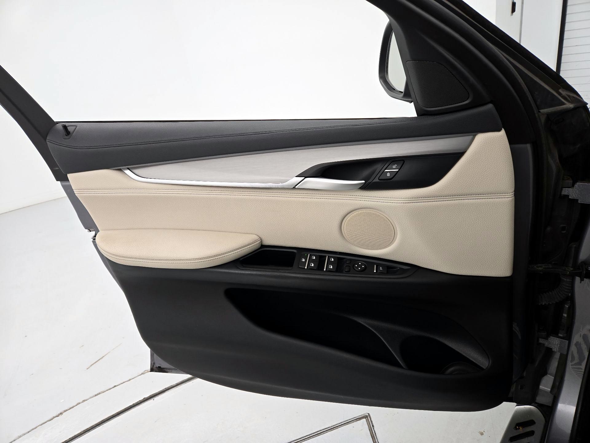 Thumbnail: 2015 BMW X6 - 12