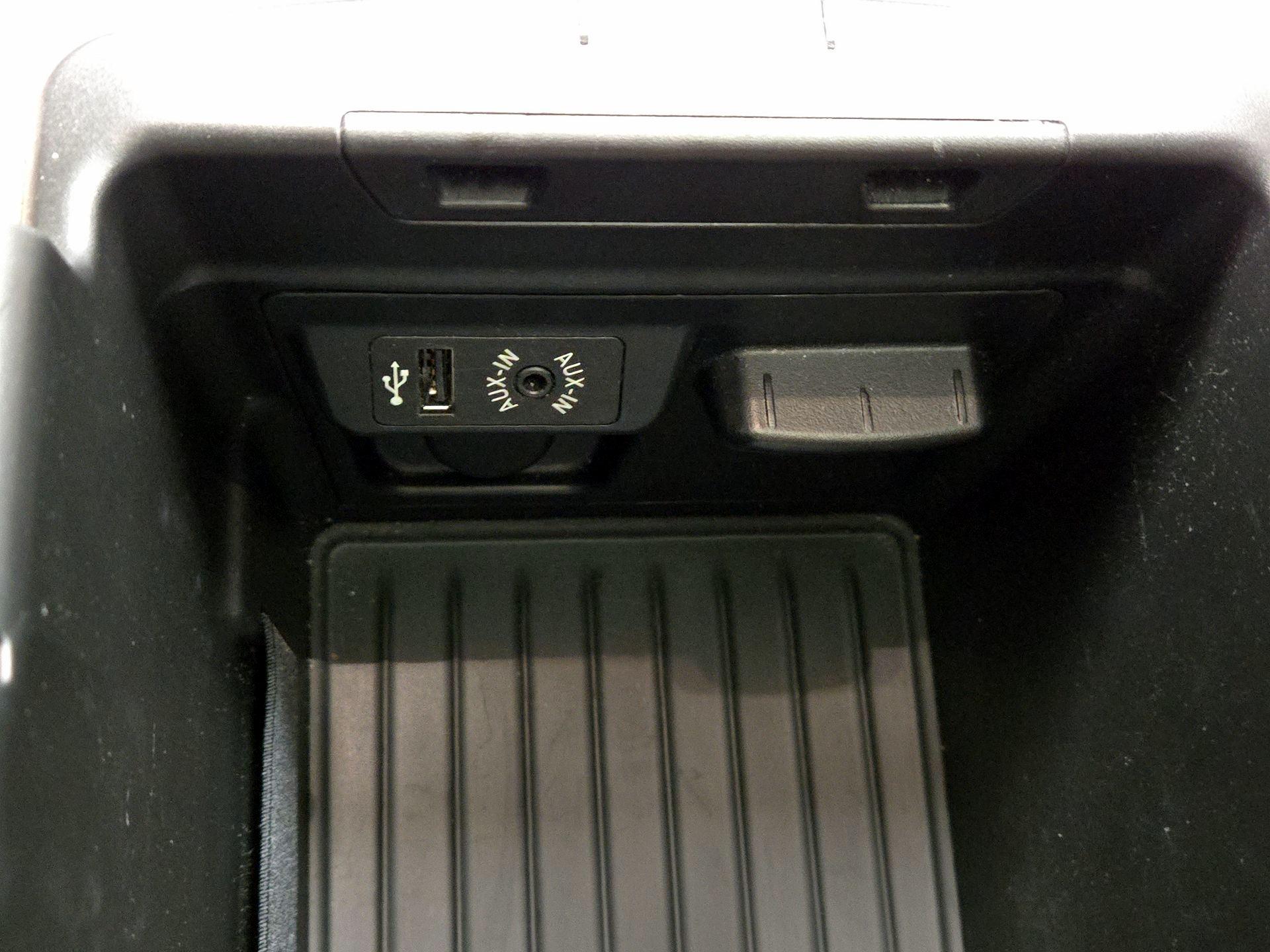 Thumbnail: 2015 BMW X6 - 19