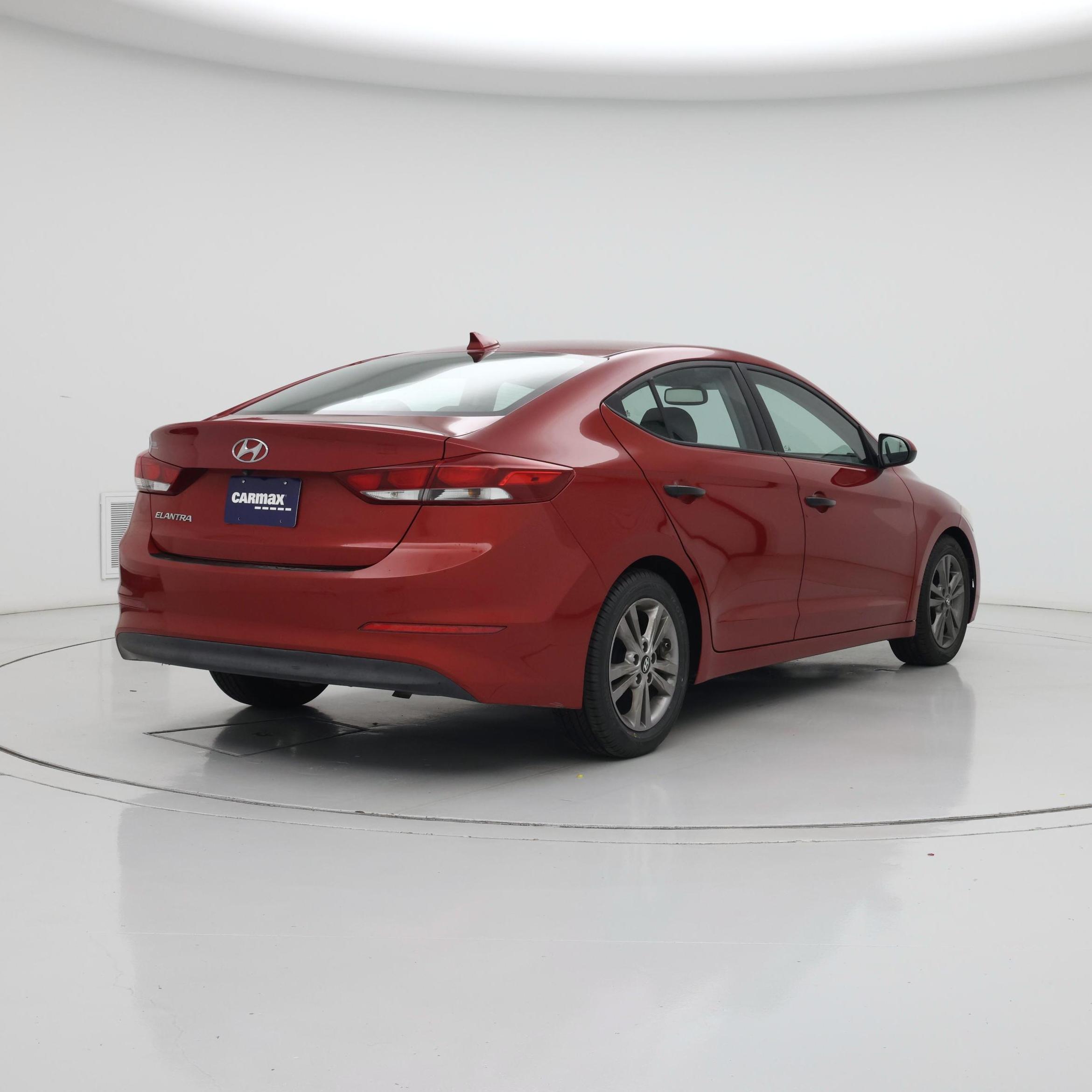 Thumbnail: 2017 Hyundai Elantra - 8