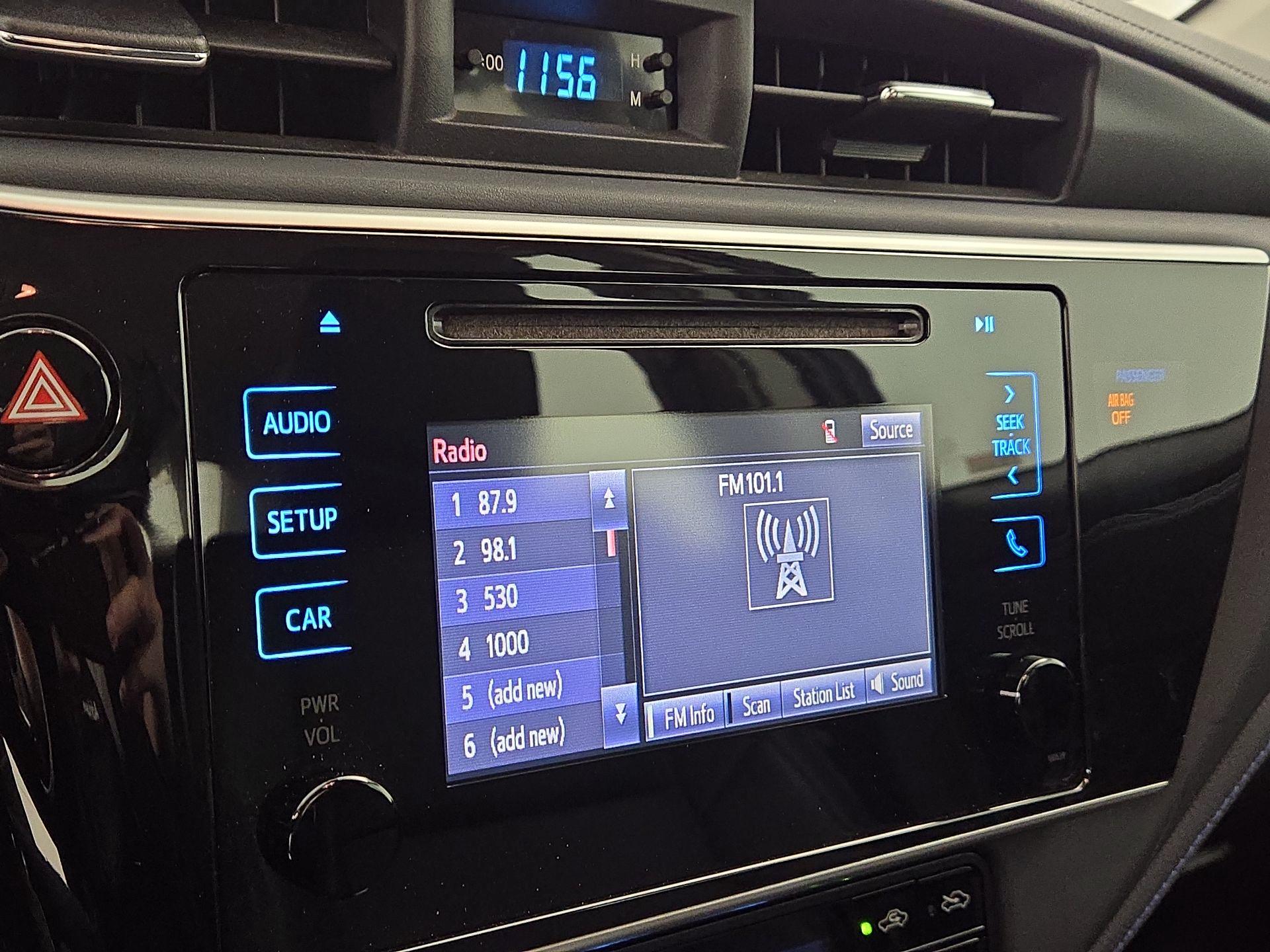 Thumbnail: 2018 Toyota Corolla - 15