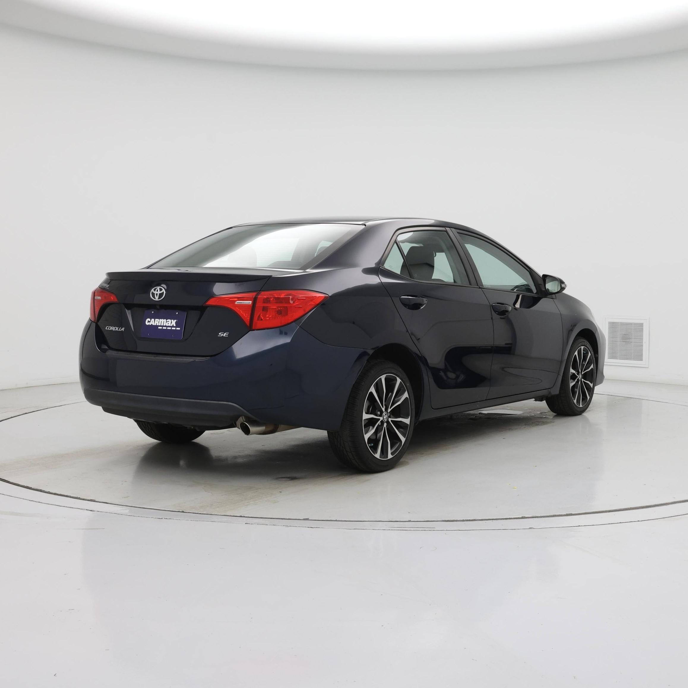 Thumbnail: 2018 Toyota Corolla - 8