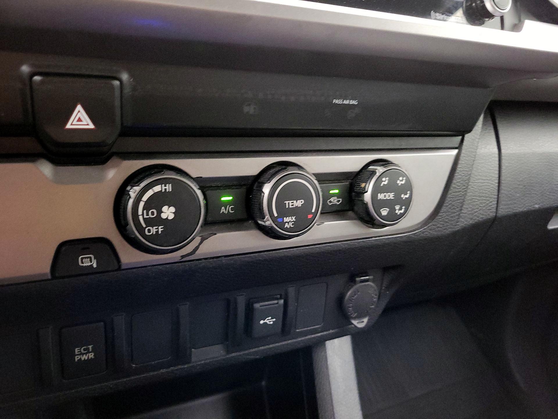 Thumbnail: 2021 Toyota Tacoma - 16