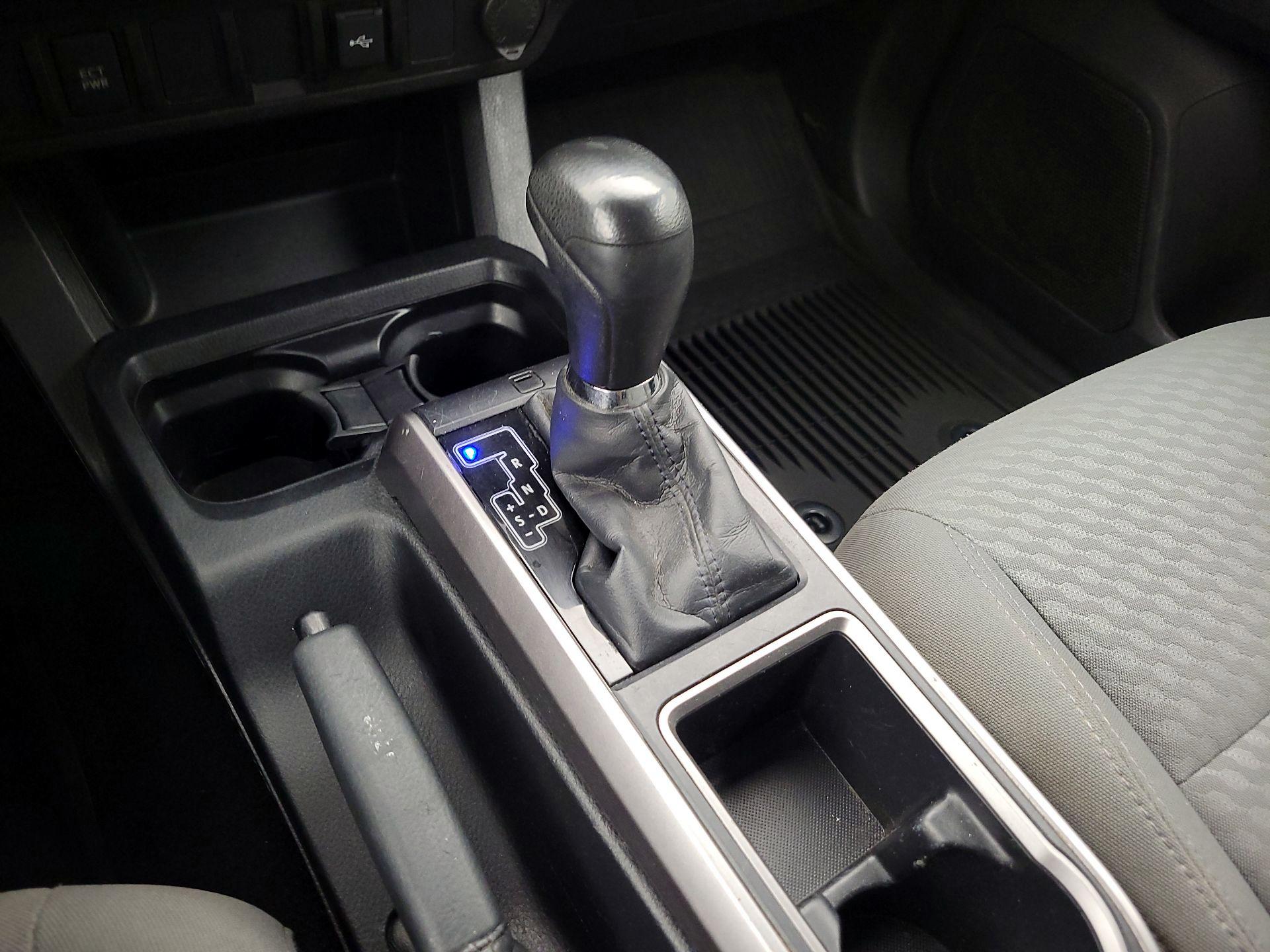 Thumbnail: 2021 Toyota Tacoma - 17