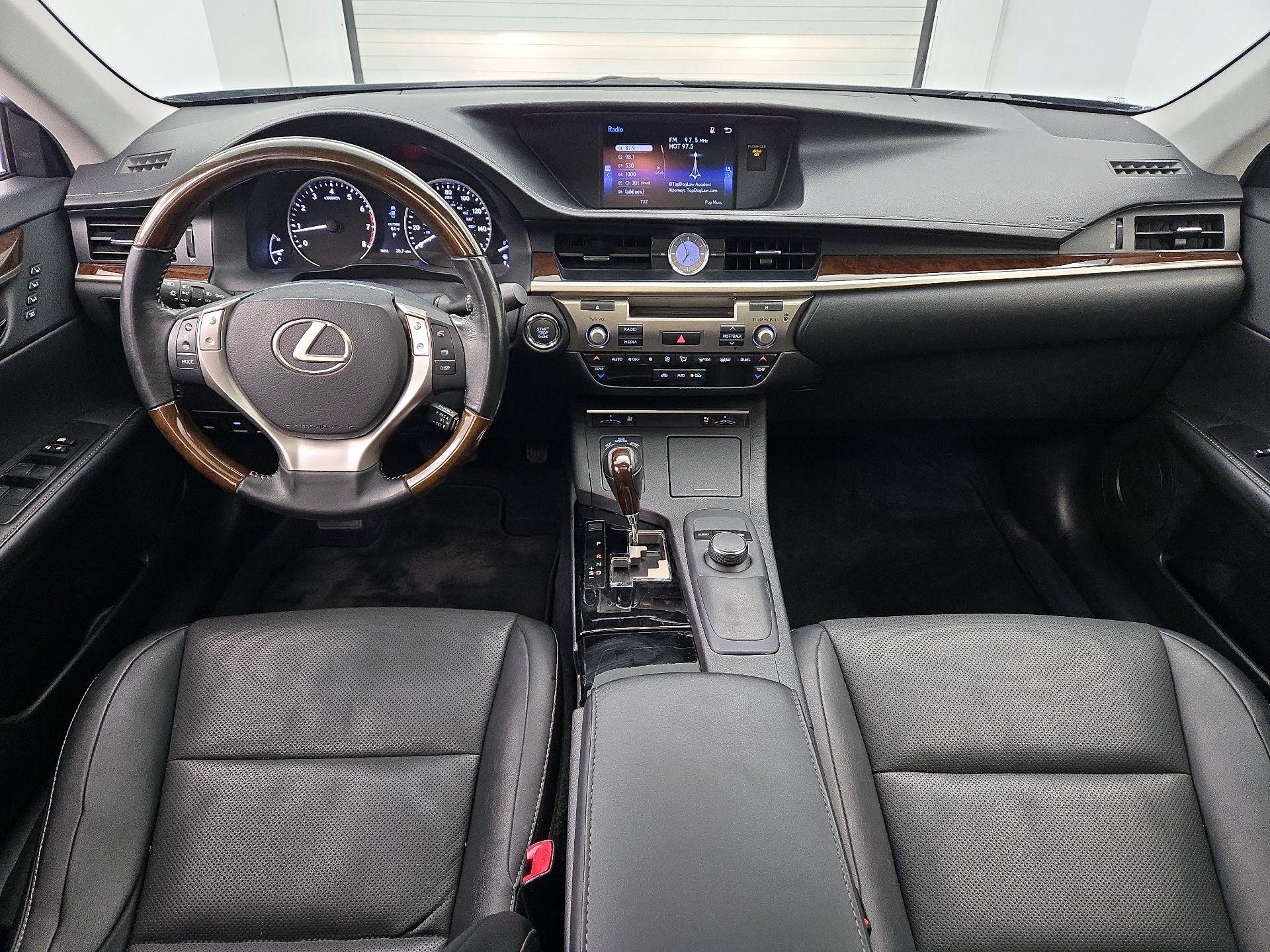 Thumbnail: 2015 Lexus ES - 9