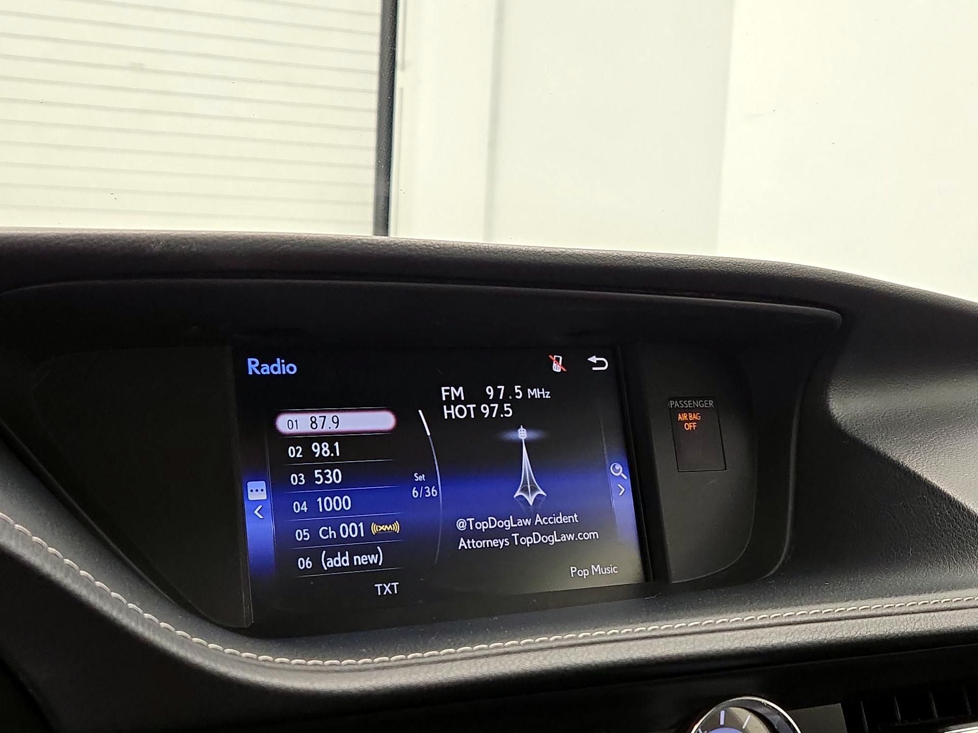 Thumbnail: 2015 Lexus ES - 15