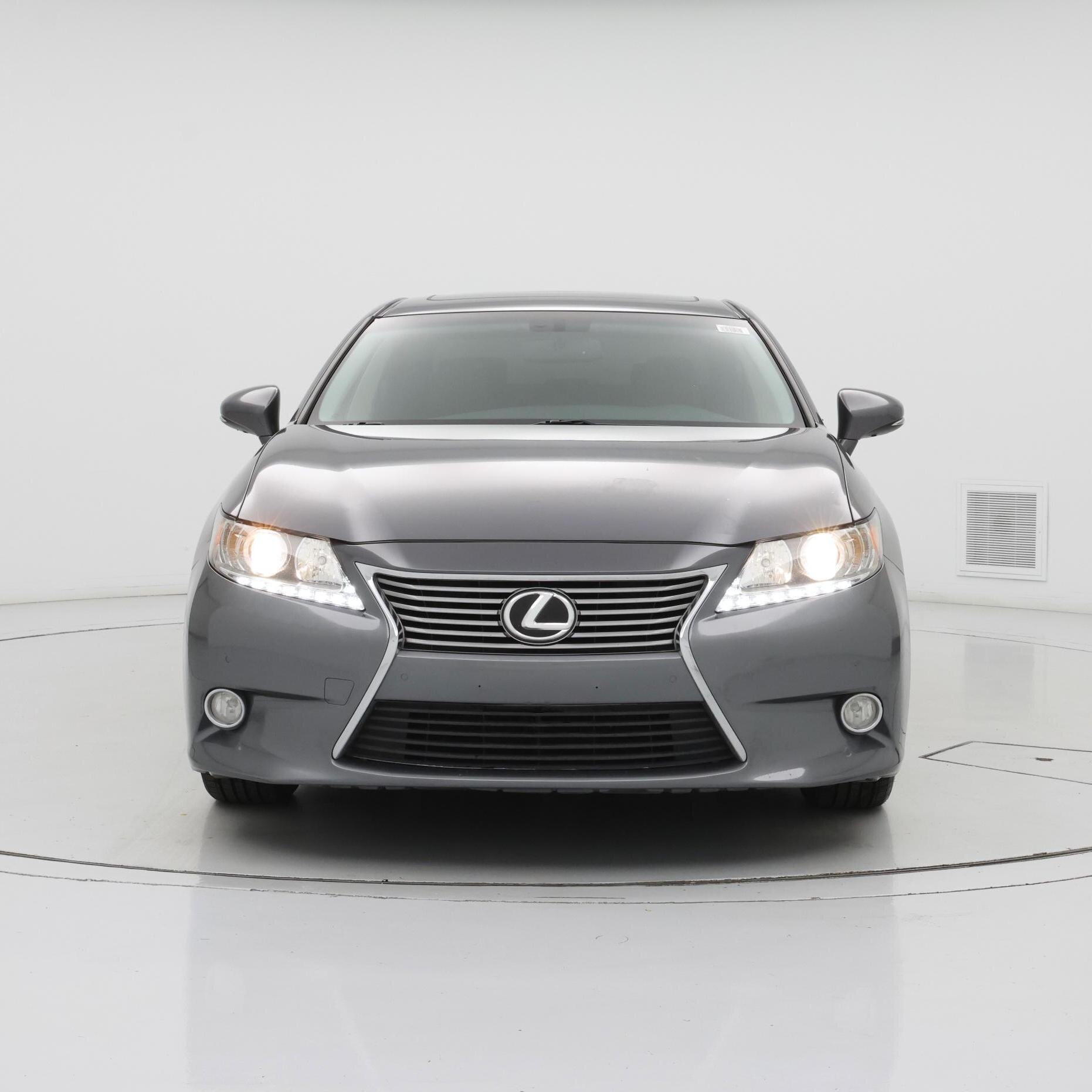 Thumbnail: 2015 Lexus ES - 5