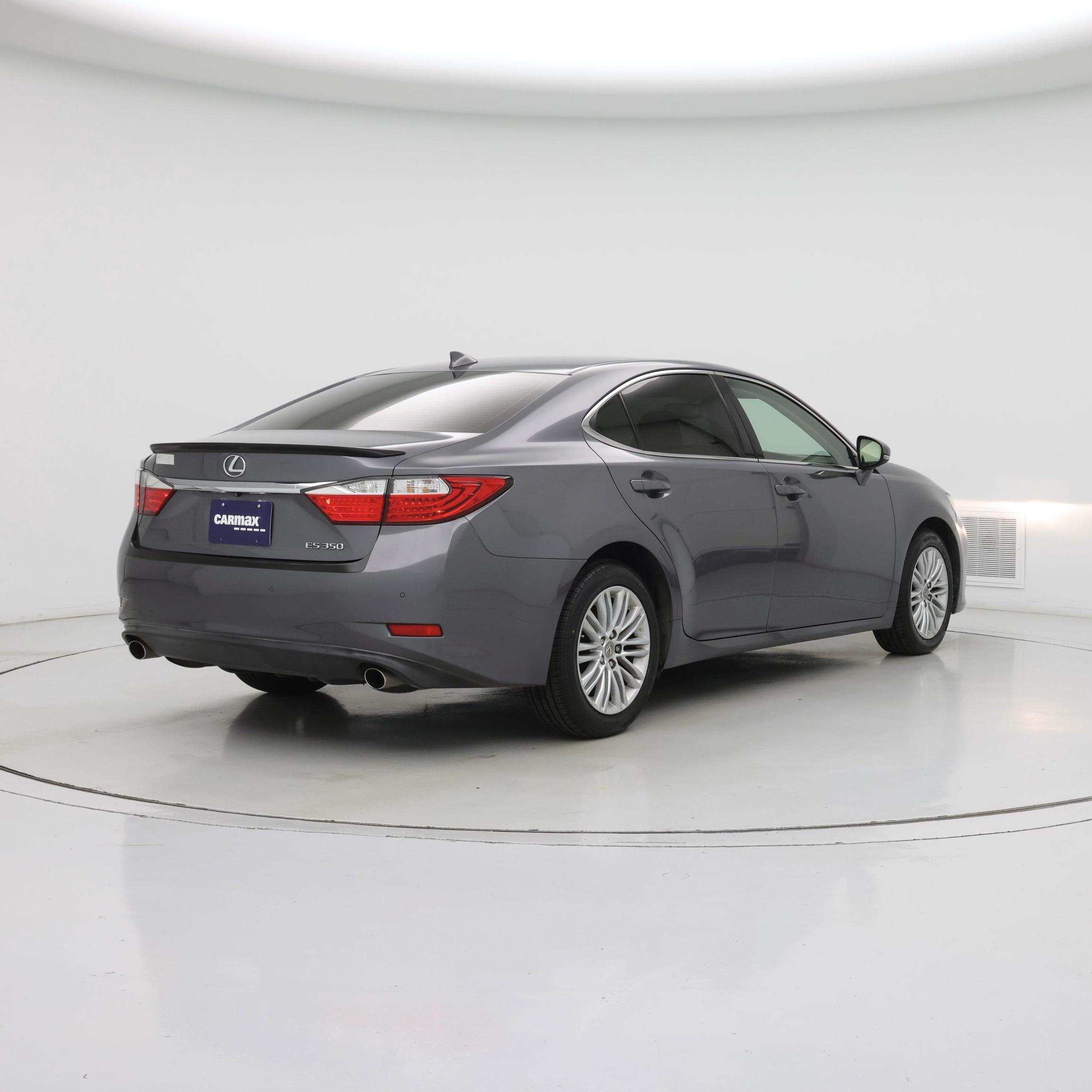Thumbnail: 2015 Lexus ES - 8