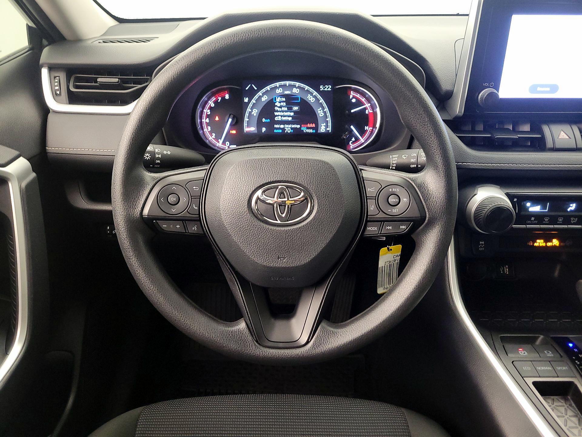 Thumbnail: 2025 Toyota RAV4 - 10