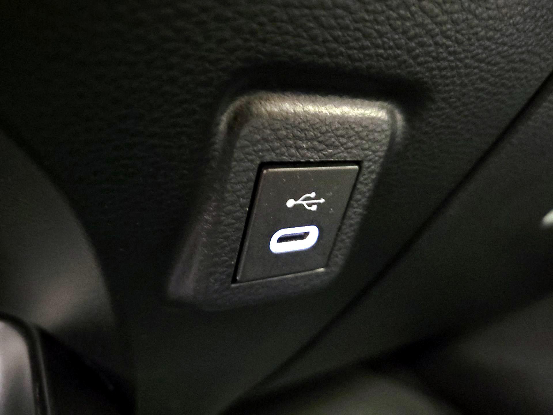 Thumbnail: 2024 Toyota Corolla - 18