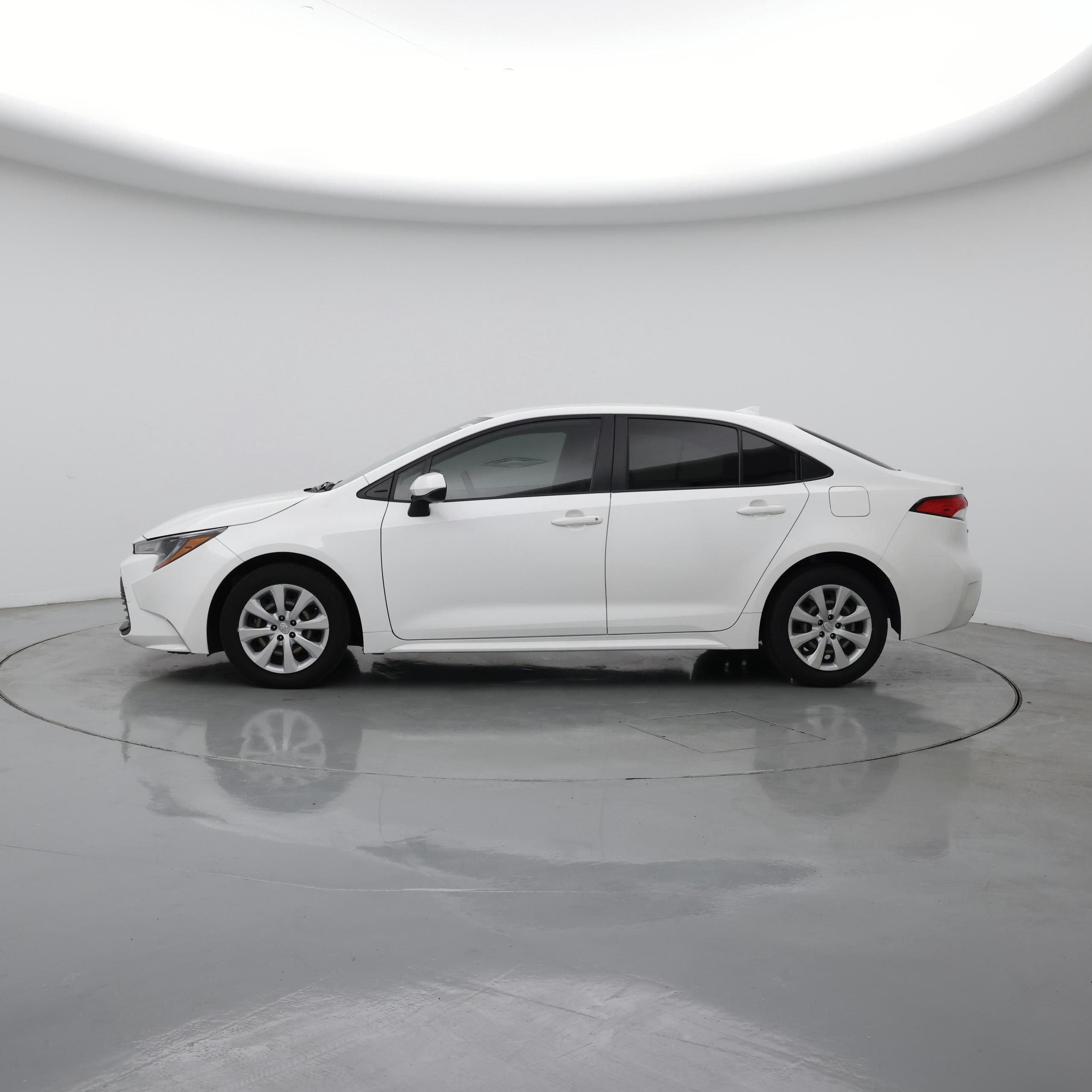 Thumbnail: 2024 Toyota Corolla - 3