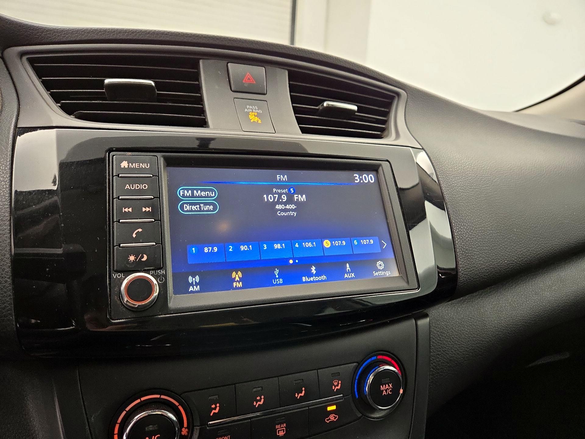 Thumbnail: 2019 Nissan Sentra - 15