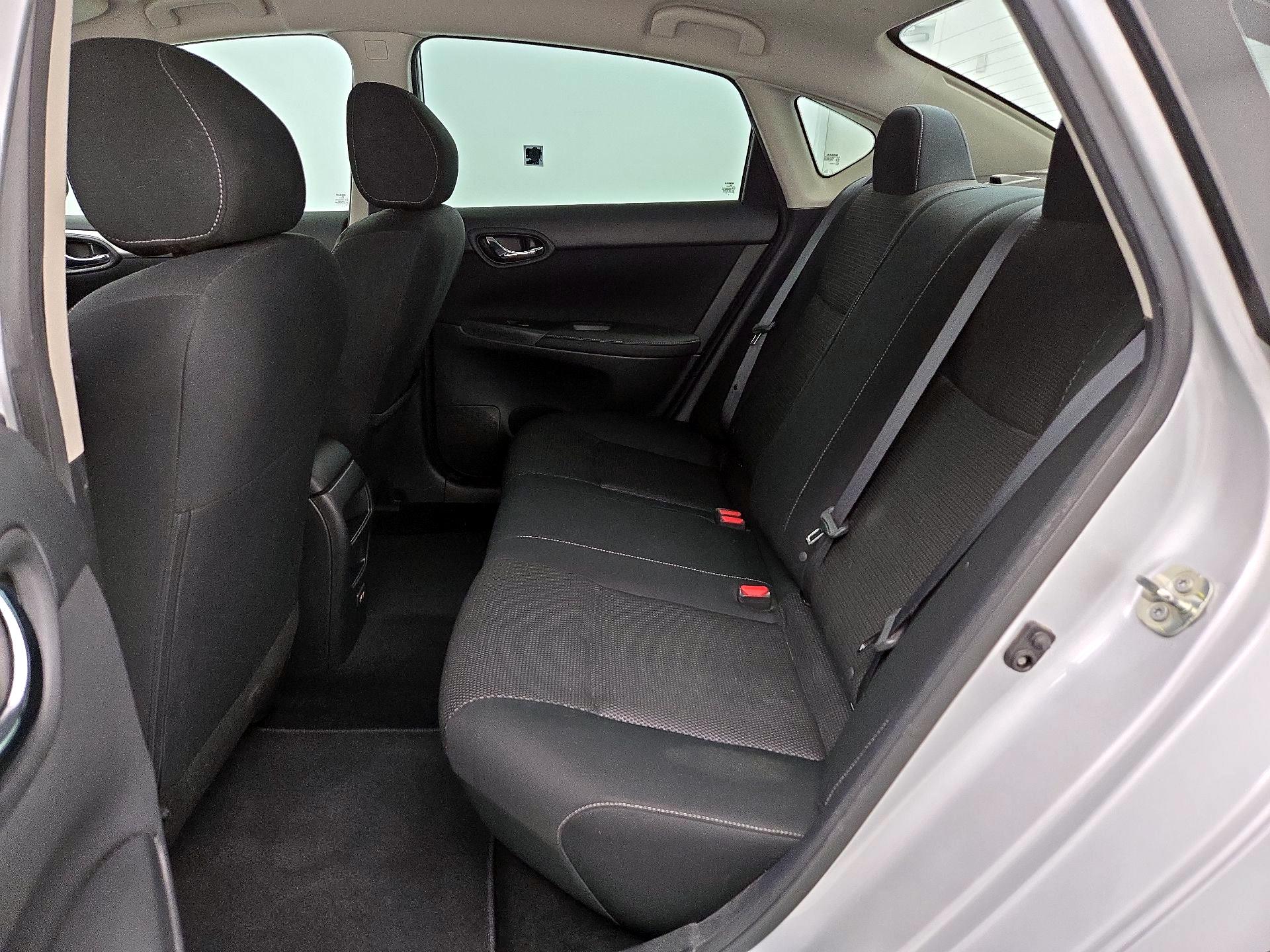 Thumbnail: 2019 Nissan Sentra - 19