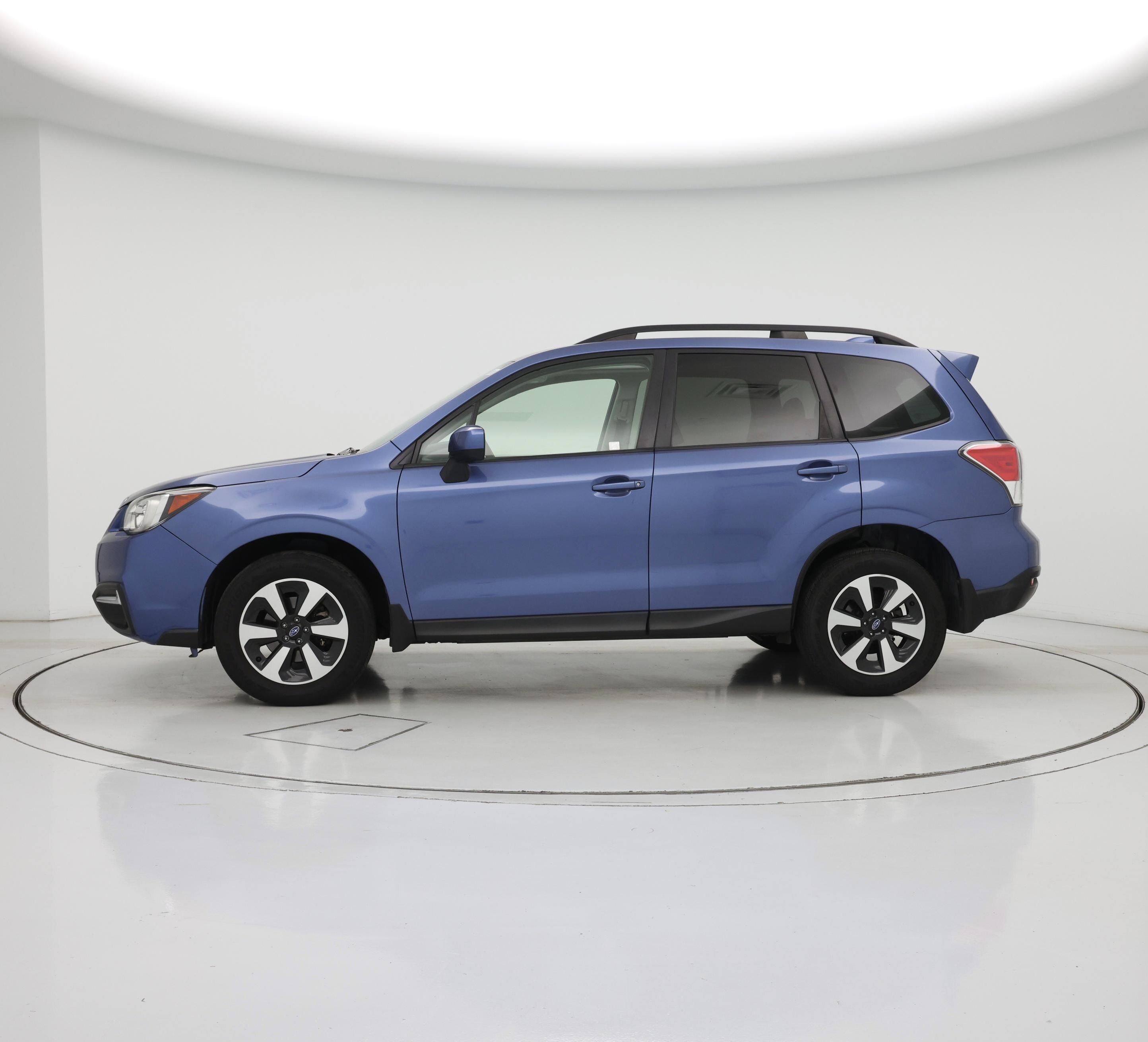 Thumbnail: 2017 Subaru Forester - 3