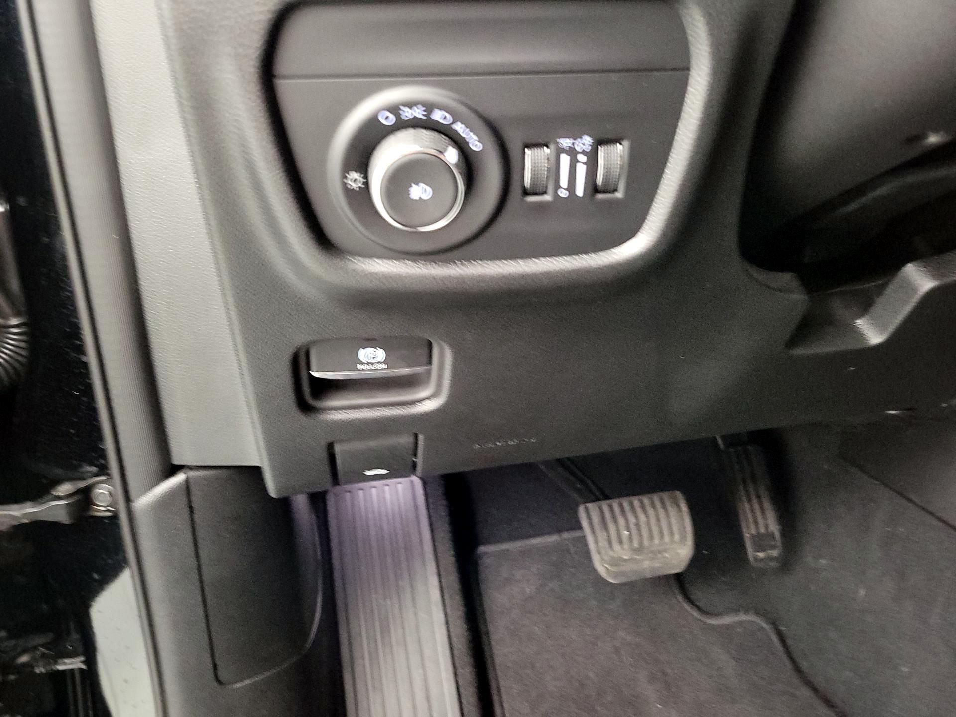 Thumbnail: 2024 Jeep Grand Cherokee - 13