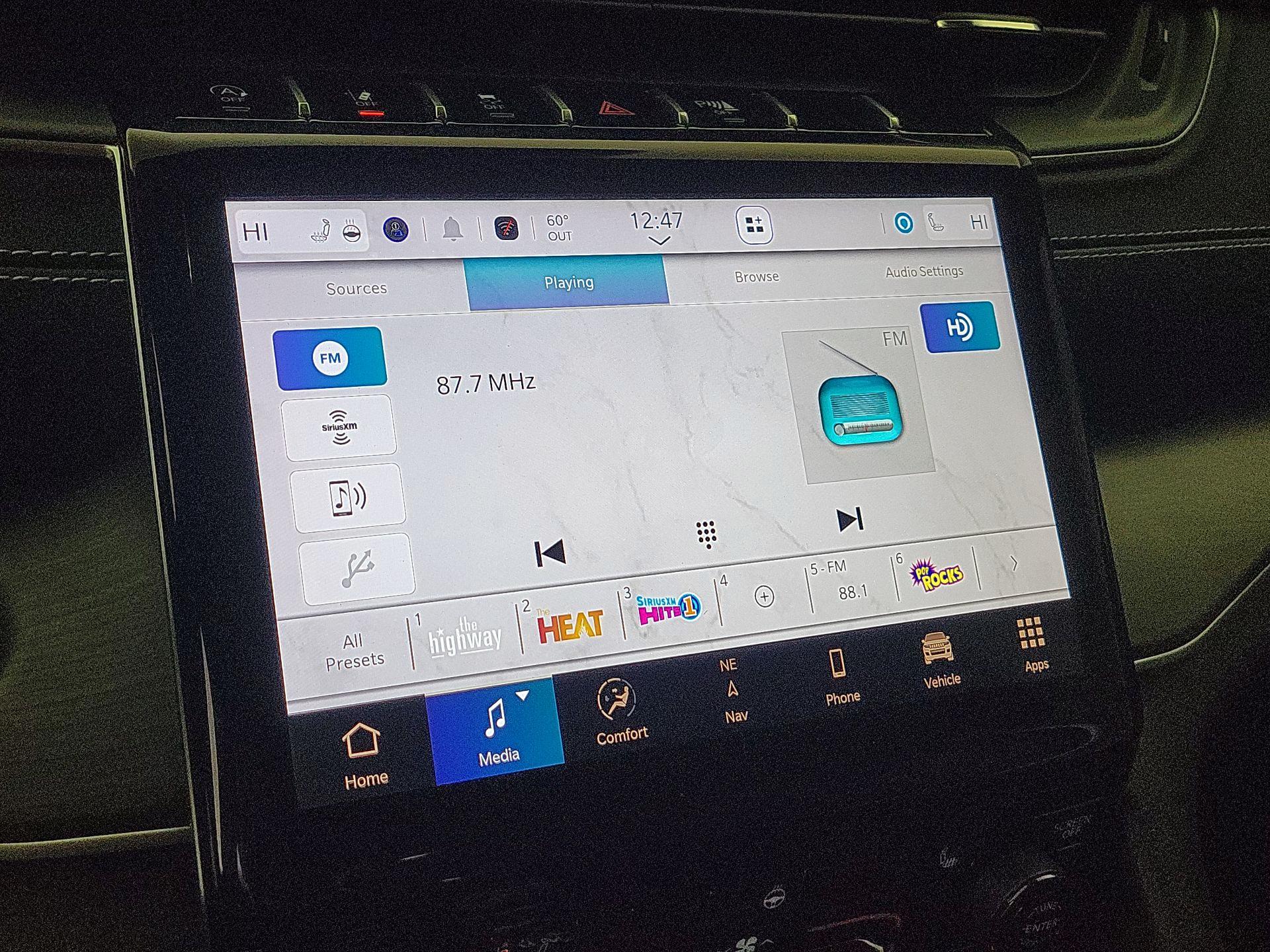 Thumbnail: 2024 Jeep Grand Cherokee - 16