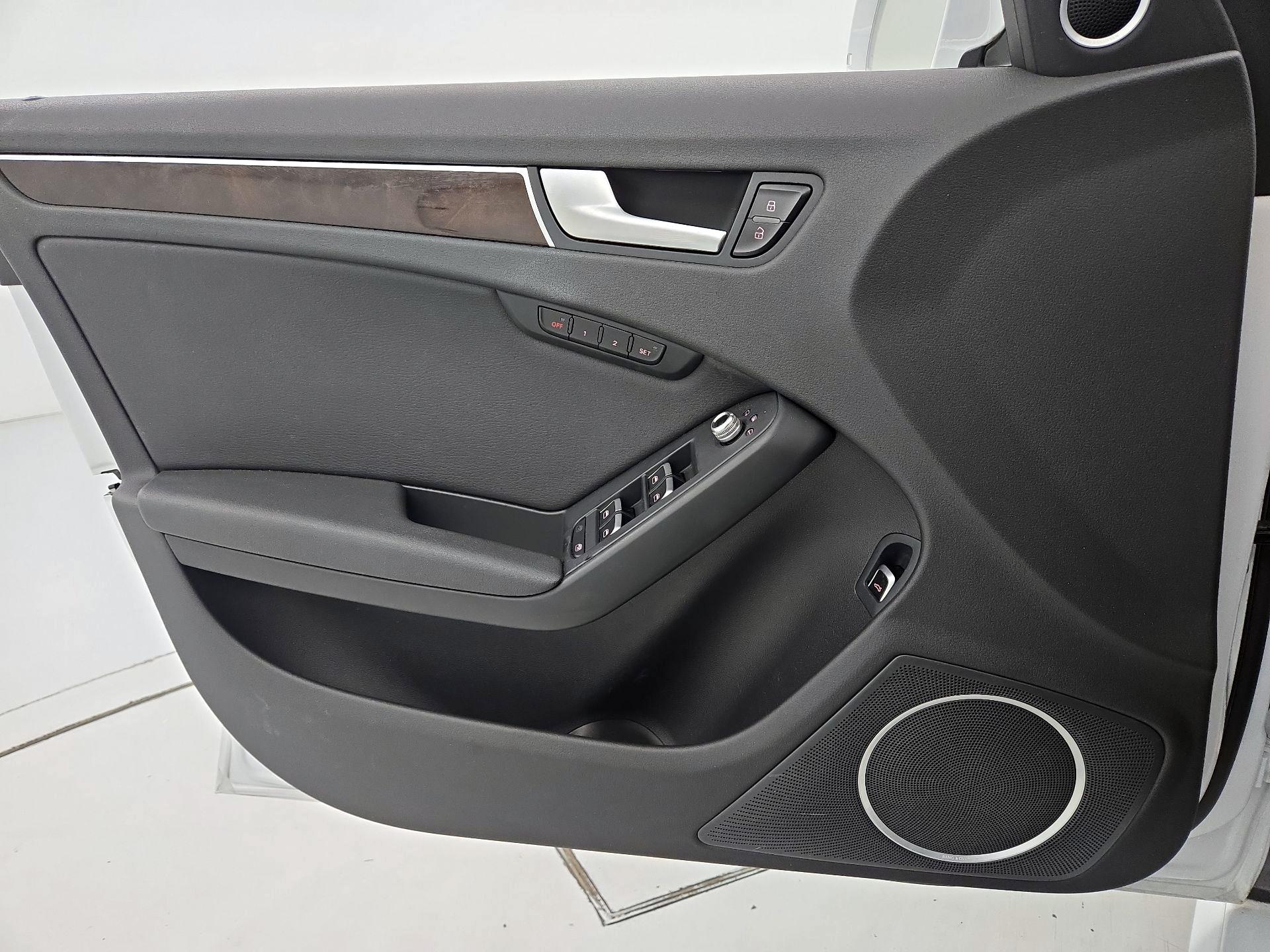 Thumbnail: 2016 Audi A4 - 12