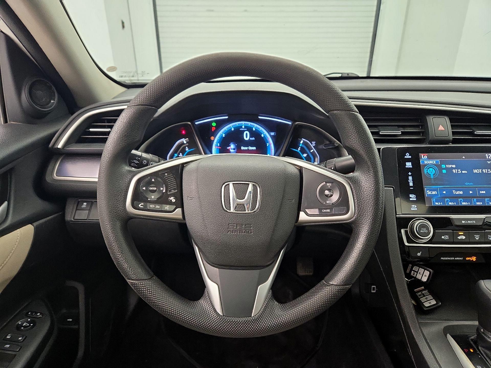 Thumbnail: 2017 Honda Civic - 10