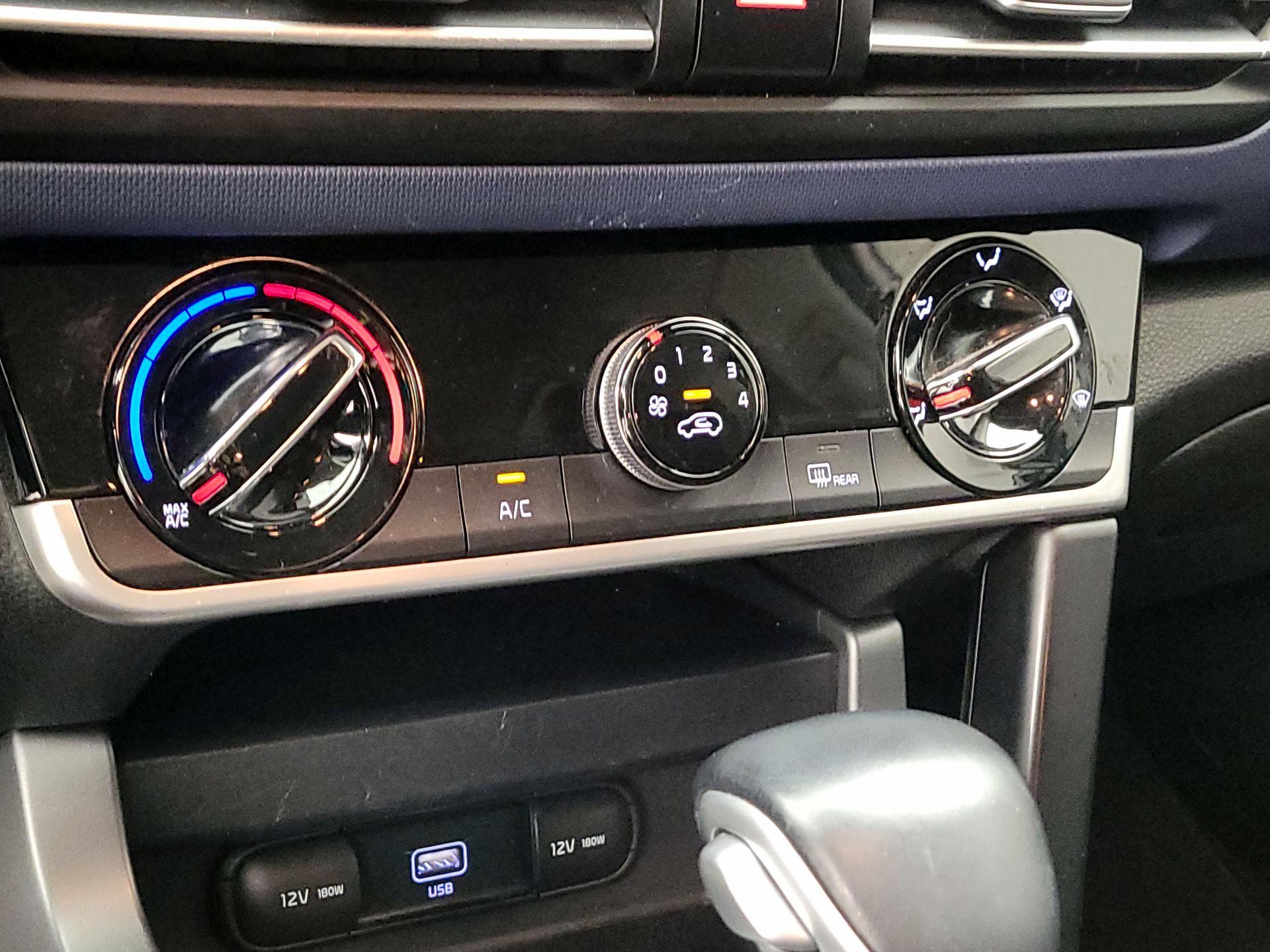 Thumbnail: 2021 Kia Seltos - 16