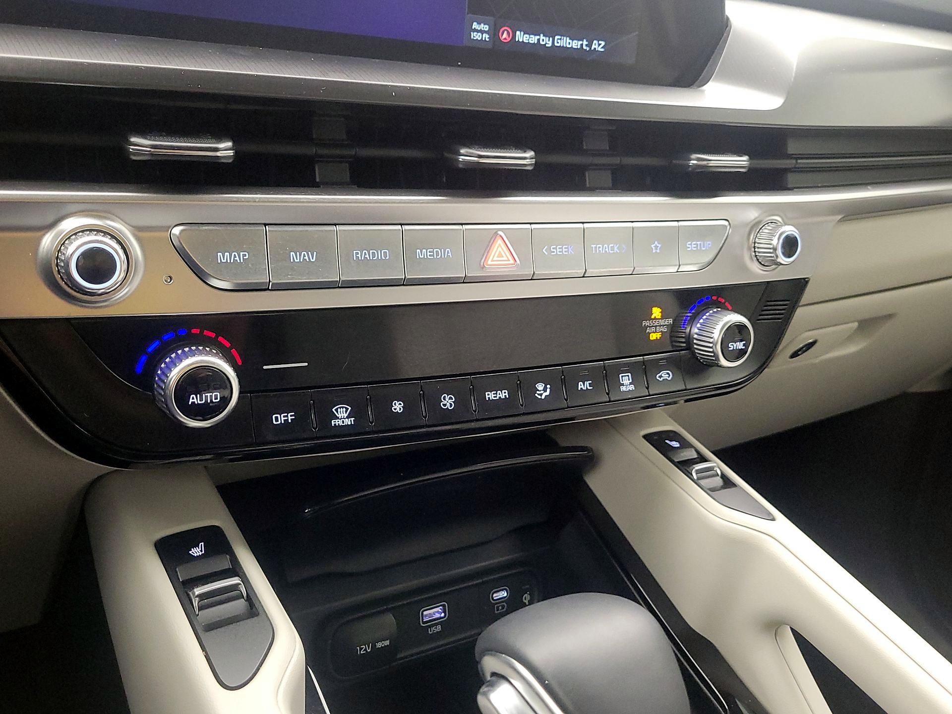 Thumbnail: 2024 Kia Telluride - 17