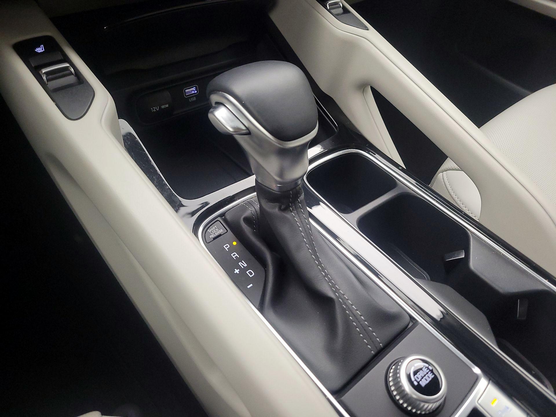 Thumbnail: 2024 Kia Telluride - 18