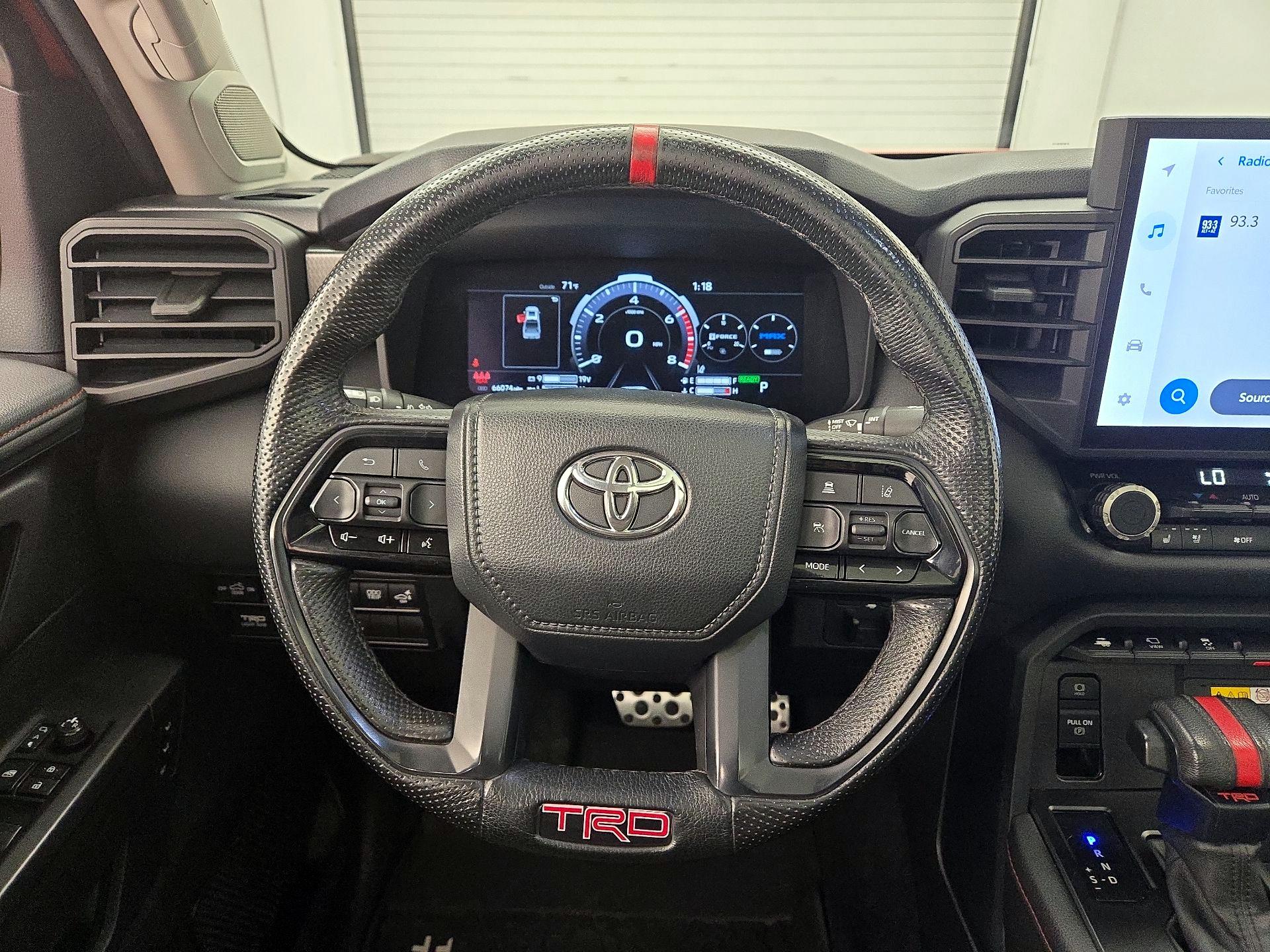 Thumbnail: 2022 Toyota Tundra - 10