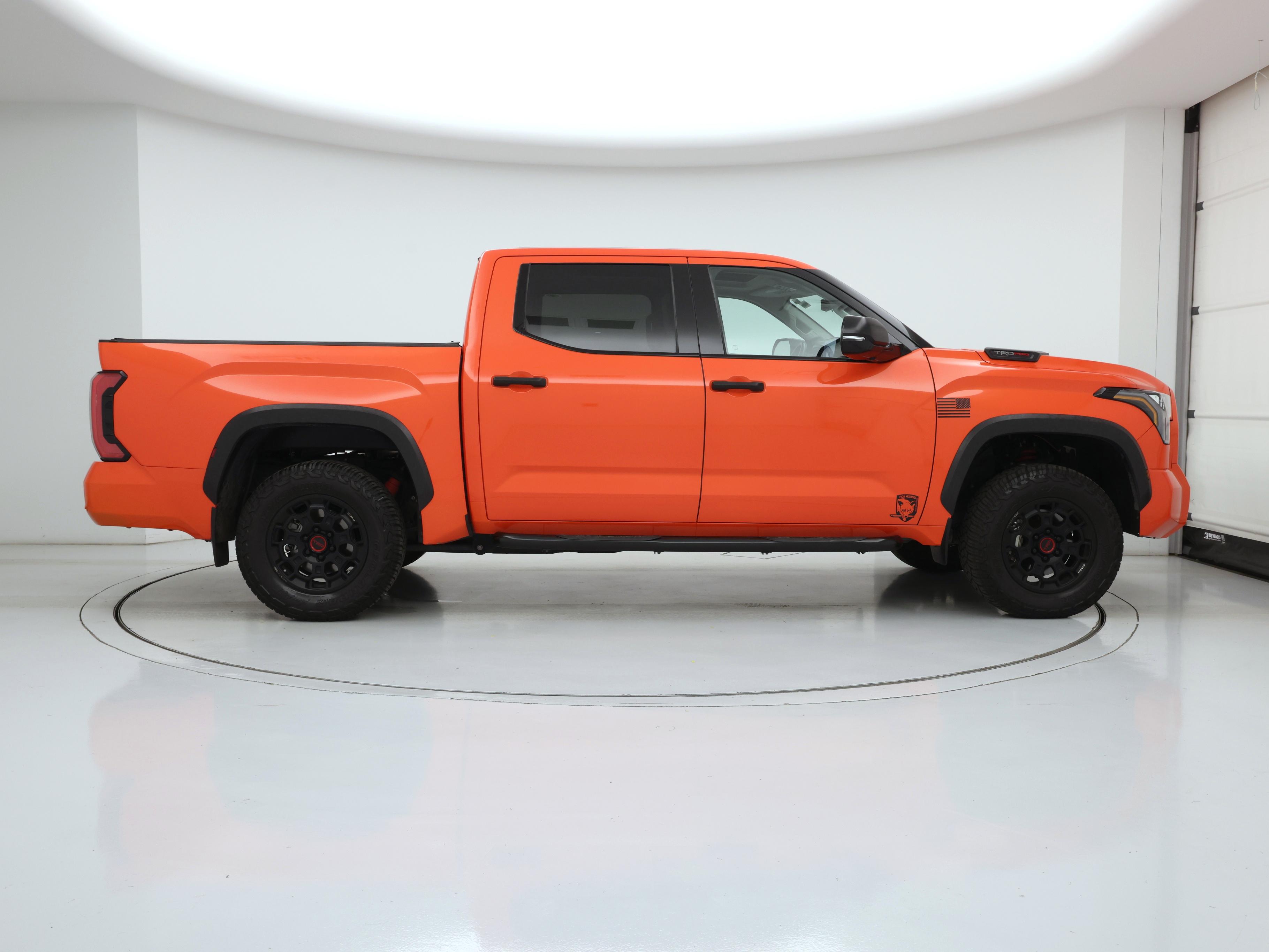 Thumbnail: 2022 Toyota Tundra - 7