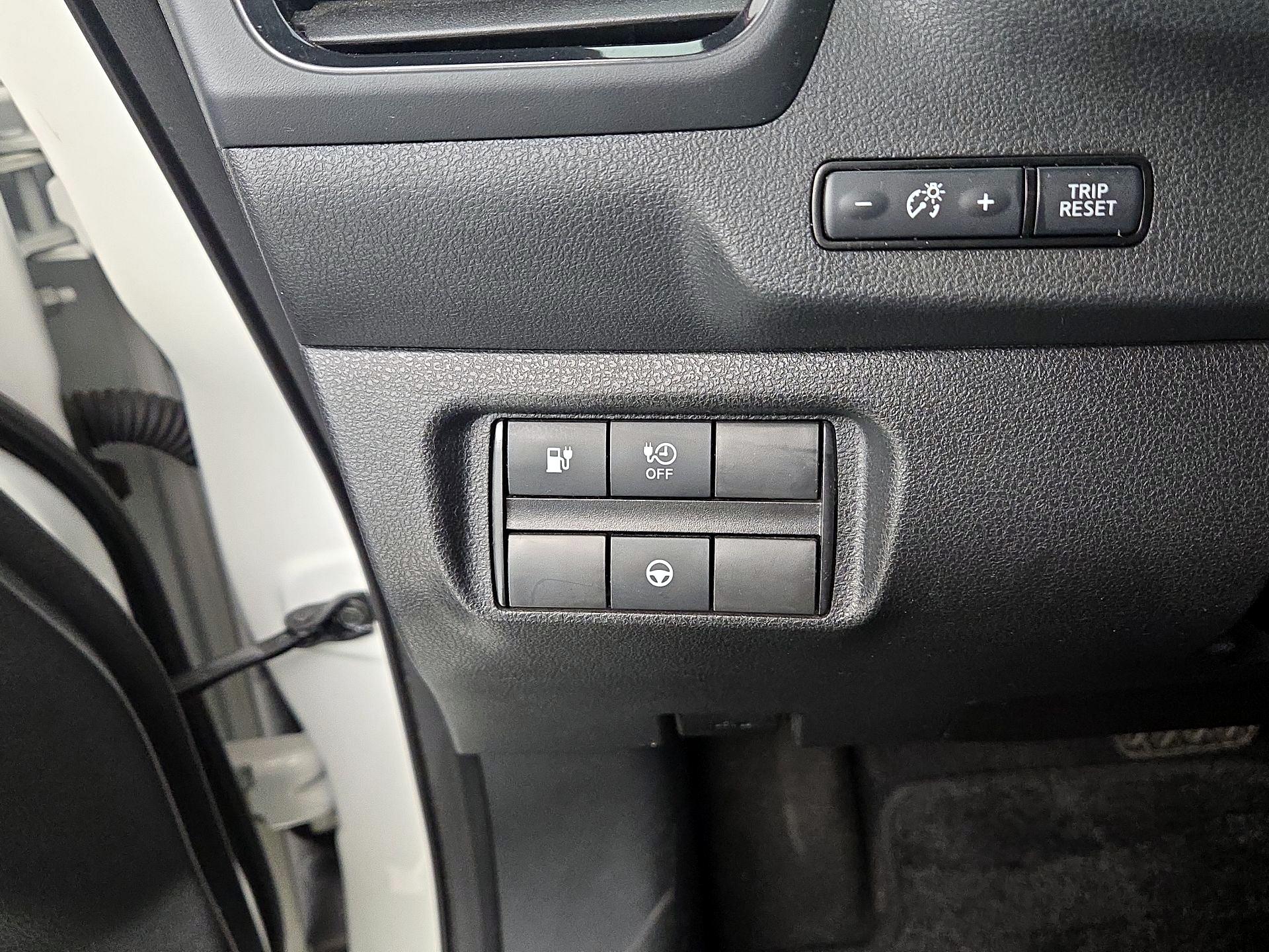 Thumbnail: 2020 Nissan Leaf - 13