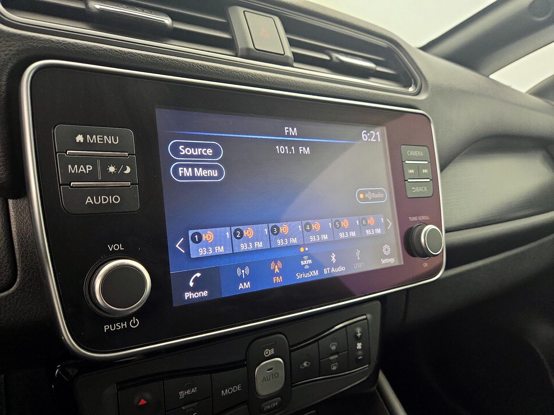 Thumbnail: 2020 Nissan Leaf - 16
