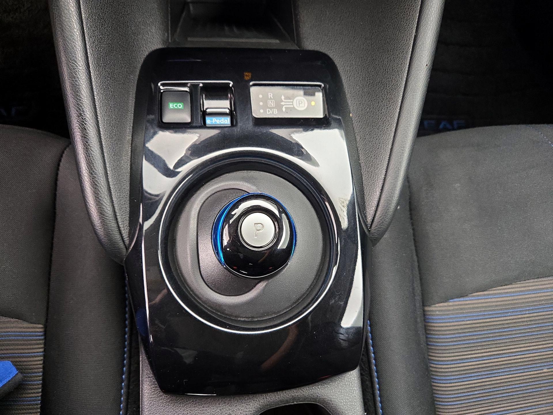 Thumbnail: 2020 Nissan Leaf - 18