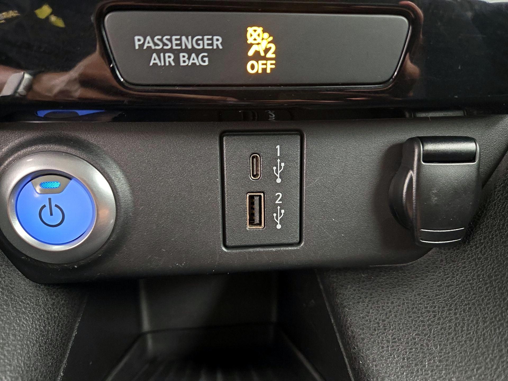 Thumbnail: 2020 Nissan Leaf - 19