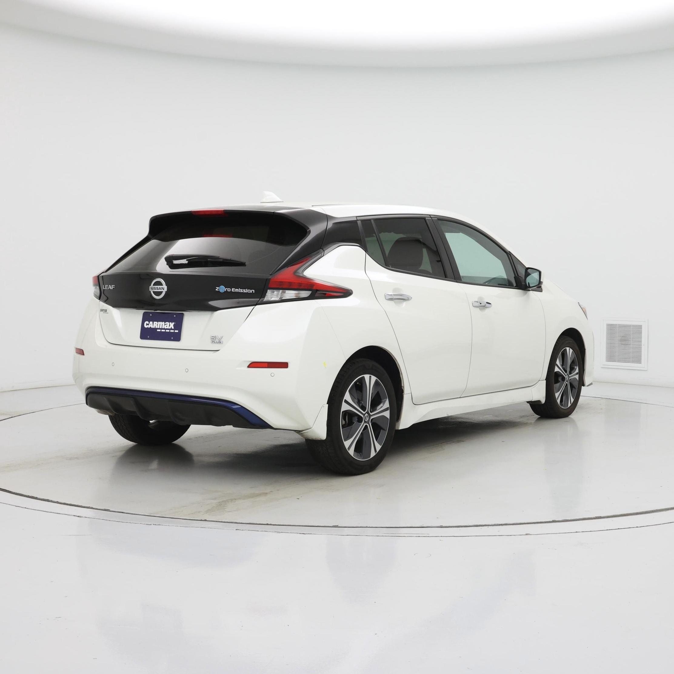 Thumbnail: 2020 Nissan Leaf - 8