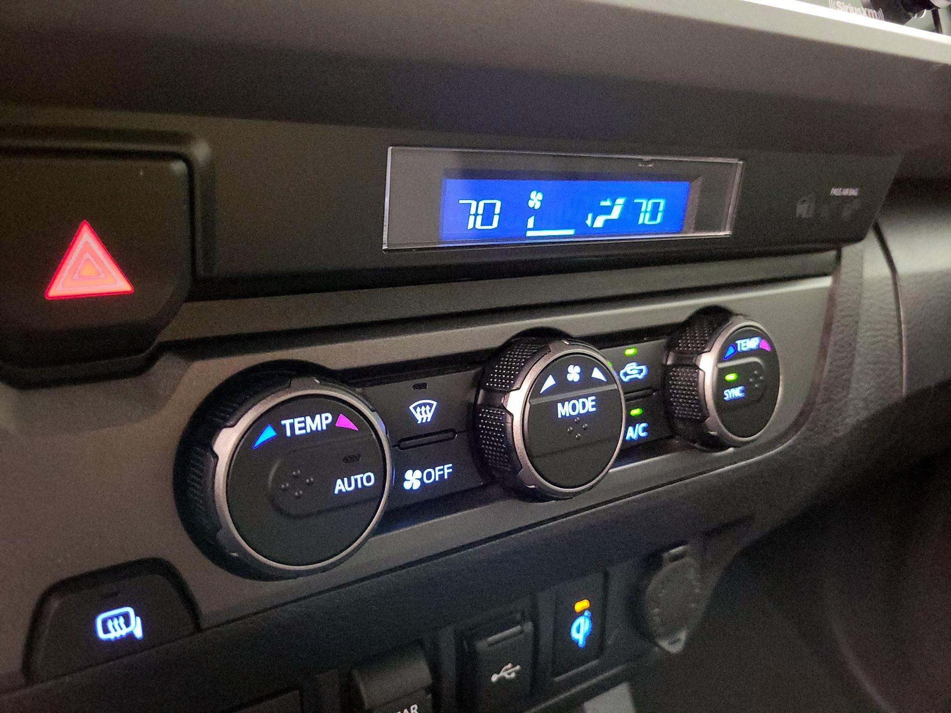 Thumbnail: 2022 Toyota Tacoma - 16