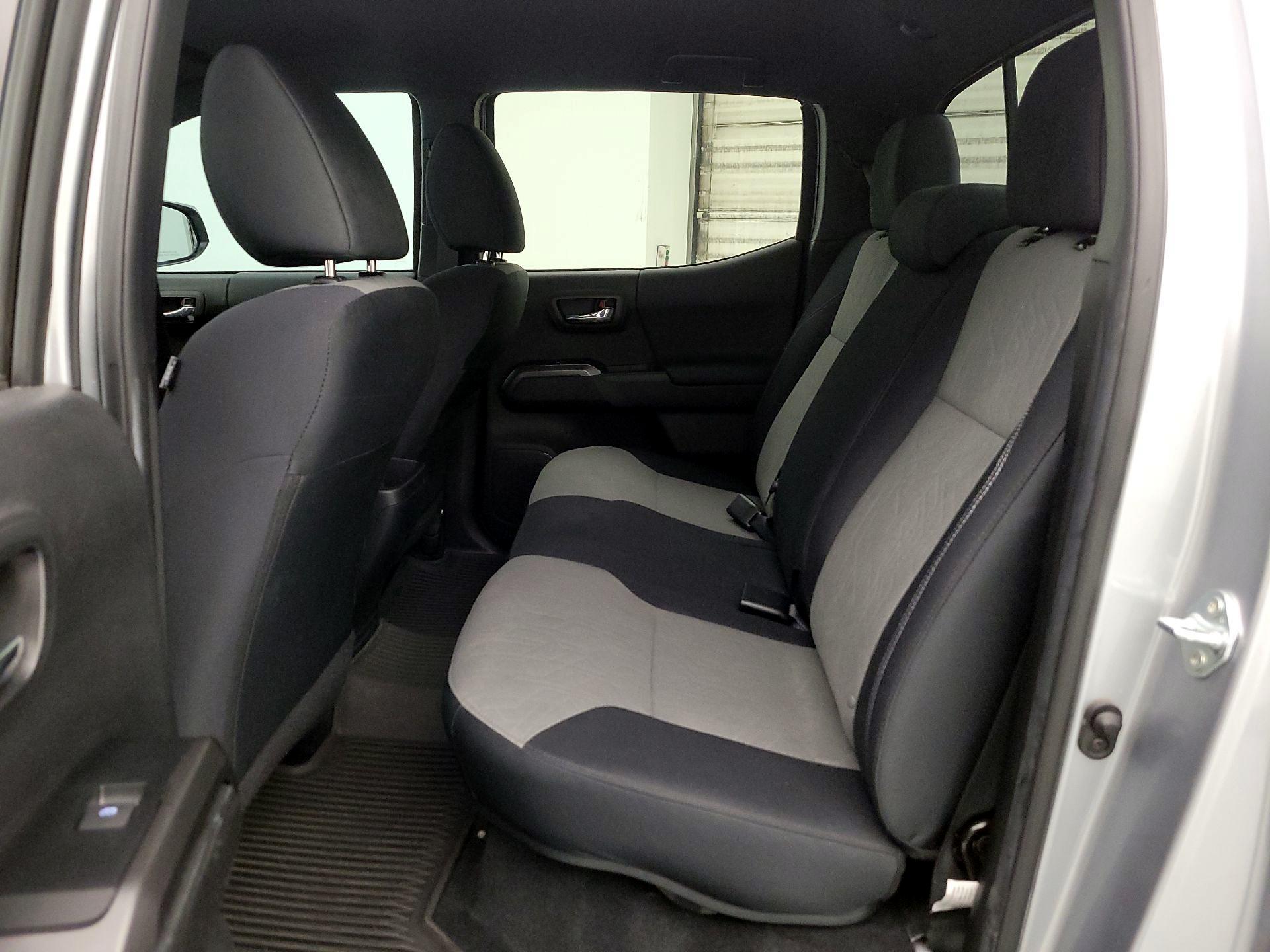 Thumbnail: 2022 Toyota Tacoma - 19