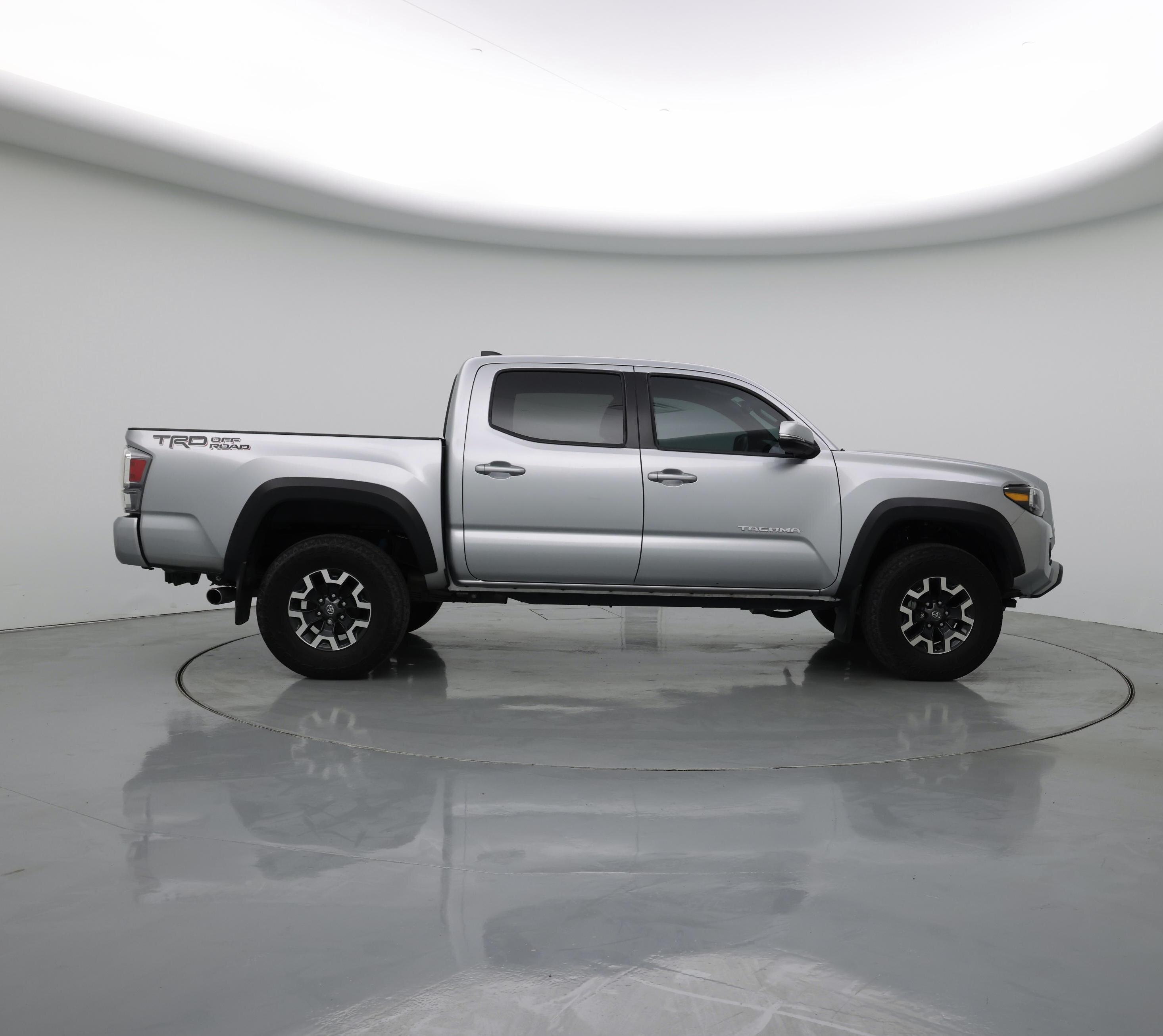 Thumbnail: 2022 Toyota Tacoma - 7