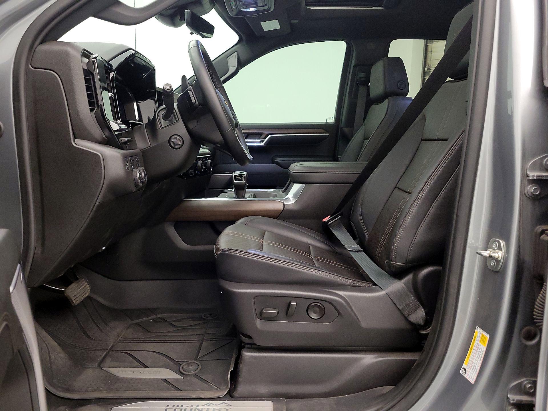 Thumbnail: 2025 Chevrolet Silverado 1500 - 11